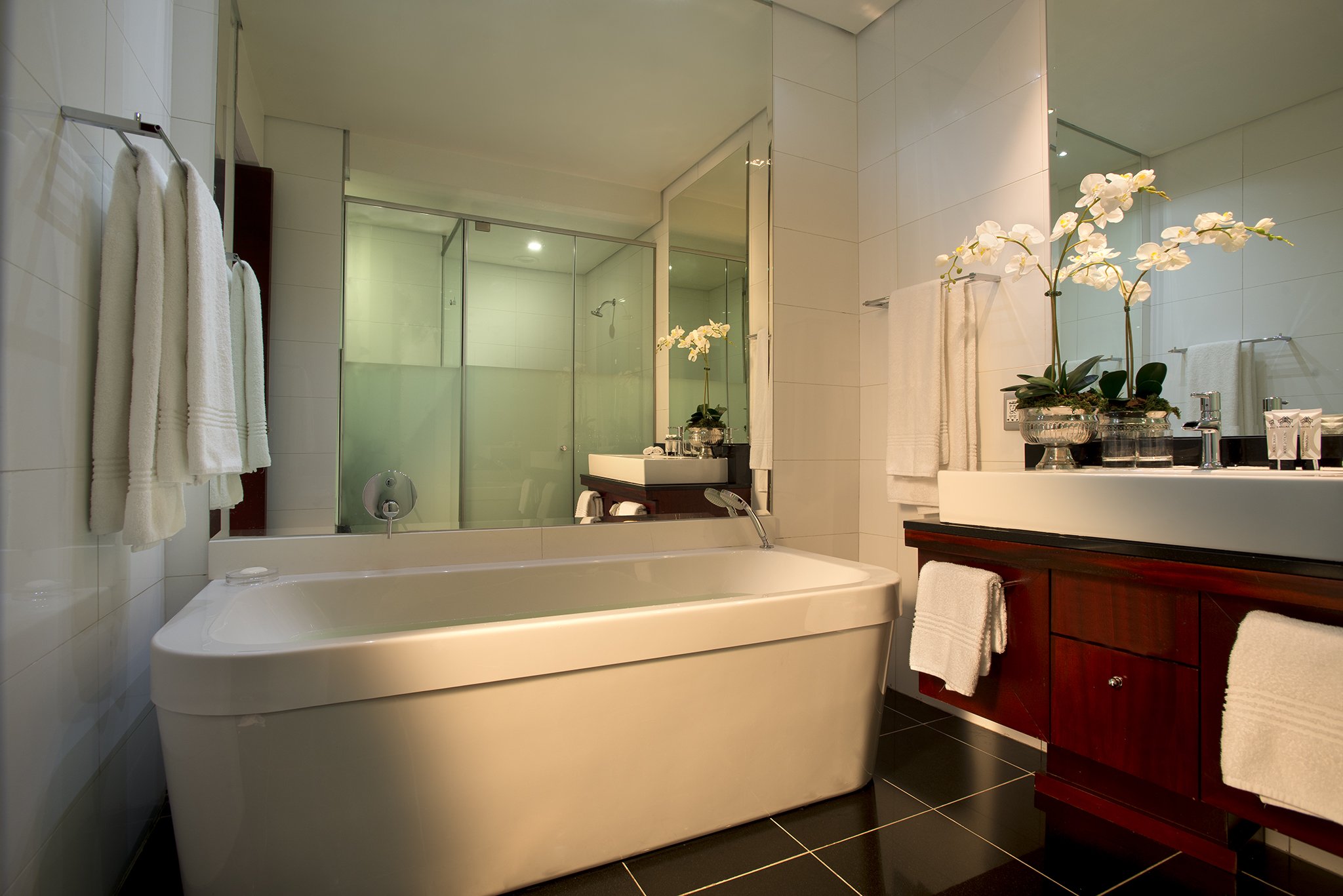 DaVinci Hotel and Suites on Nelson Mandela Square by null