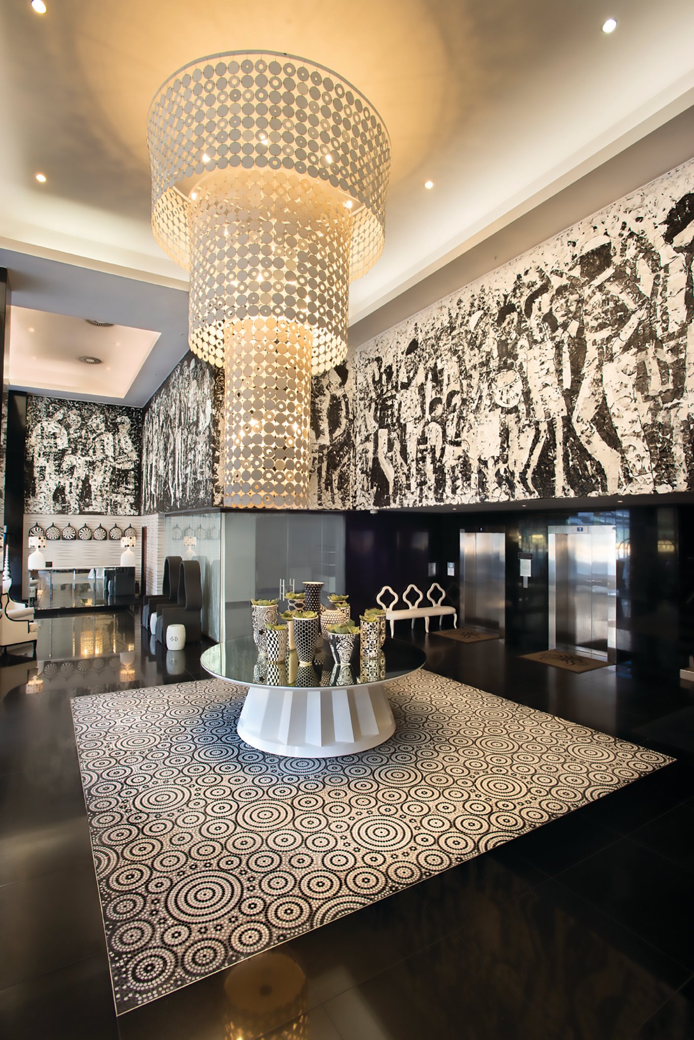 DaVinci Hotel and Suites on Nelson Mandela Square by null