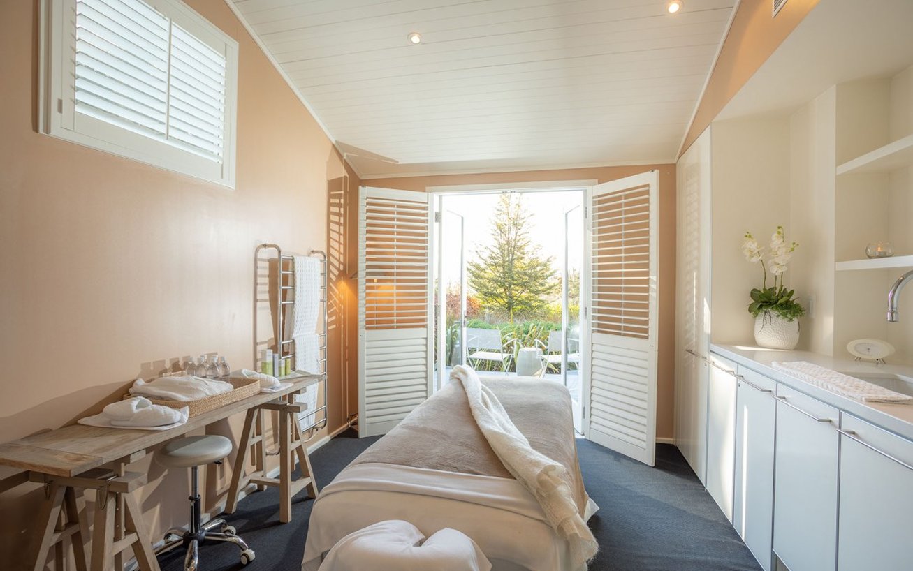 Rosewood Matakauri by null