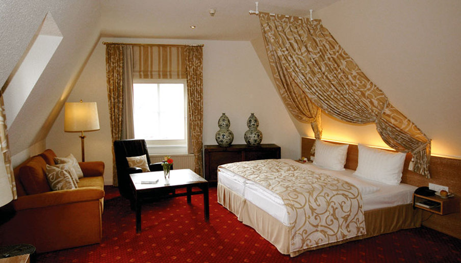 Hotel Walhalla by null