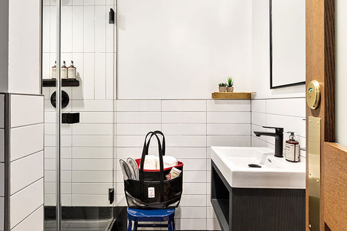 The Revolution Hotel by null