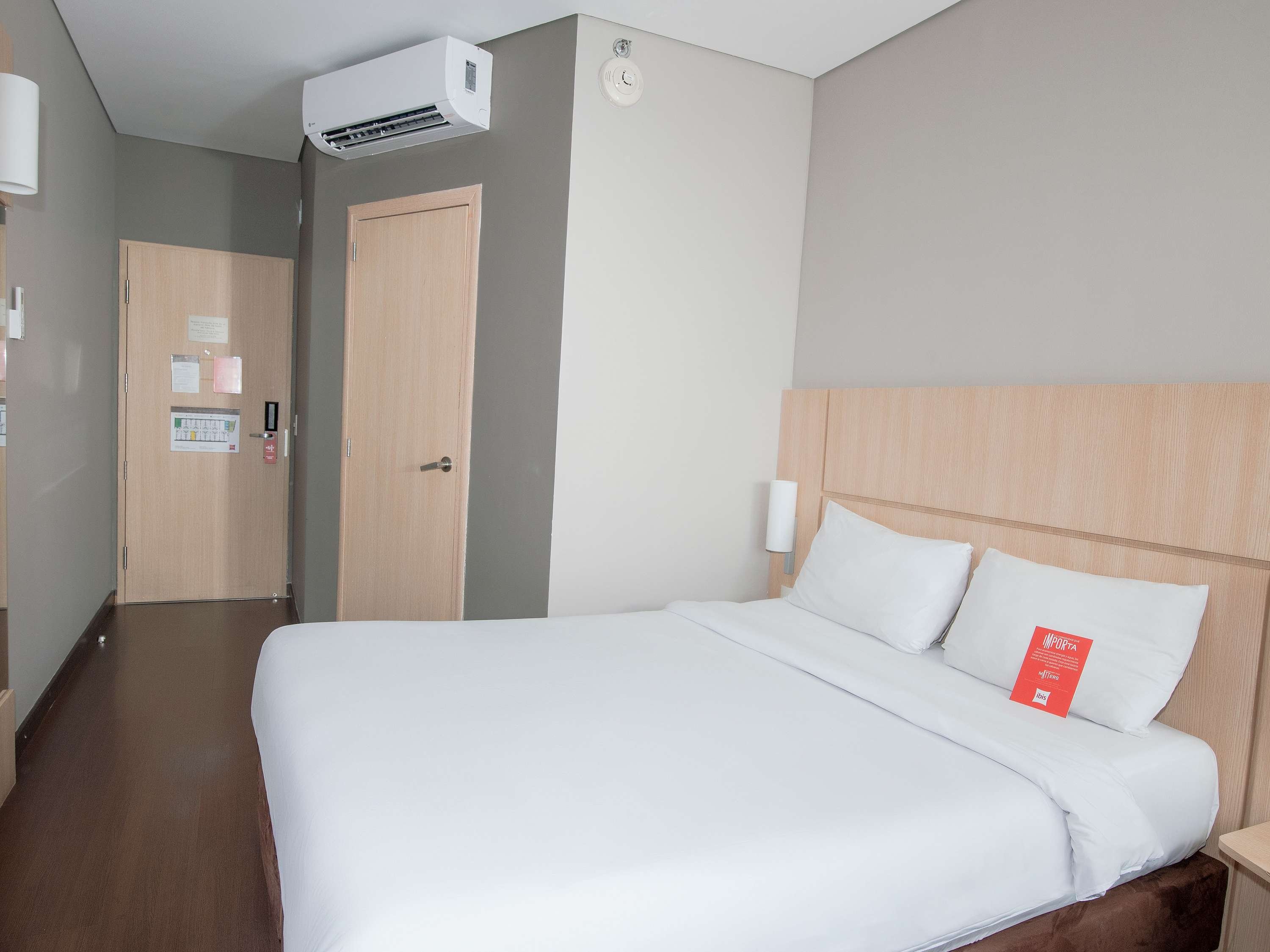 ibis Medellin by null