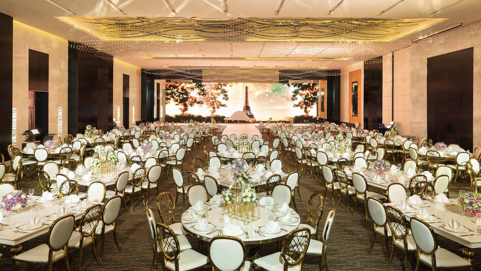 Sofitel Abu Dhabi Corniche by null