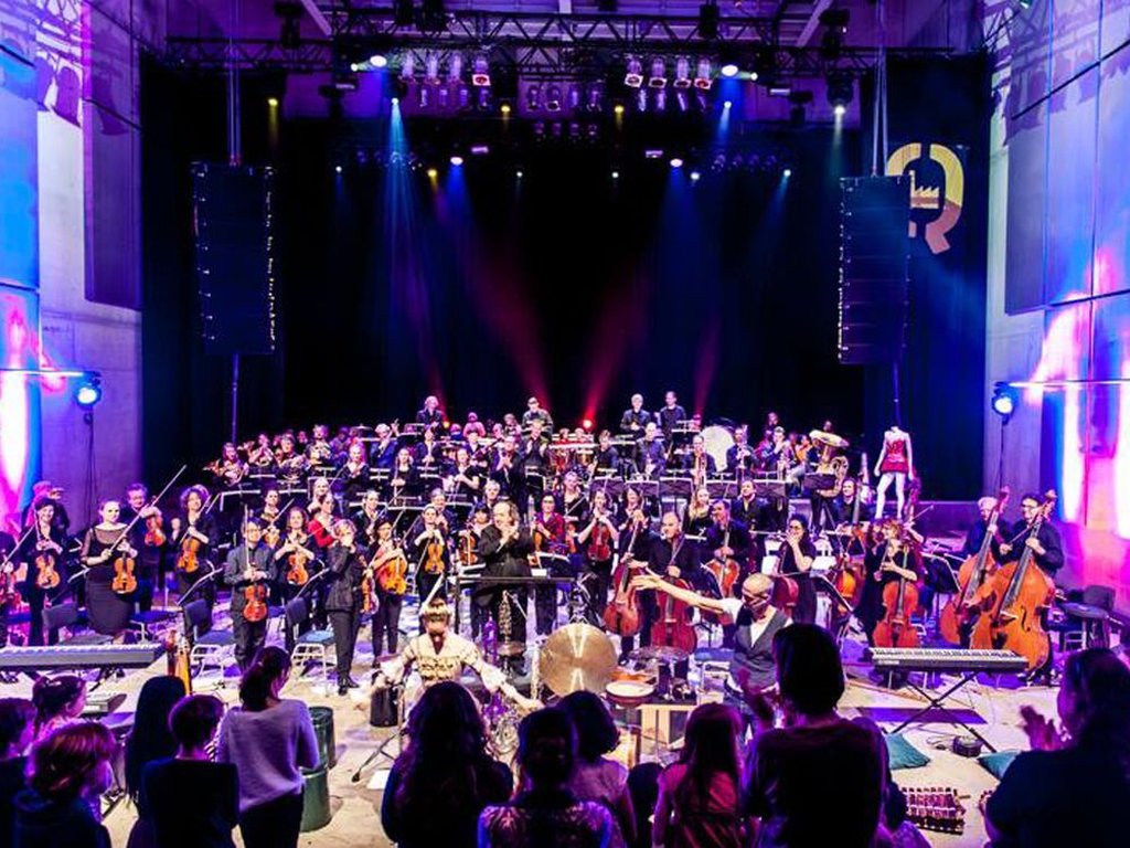 Q-Factory Hotel by null