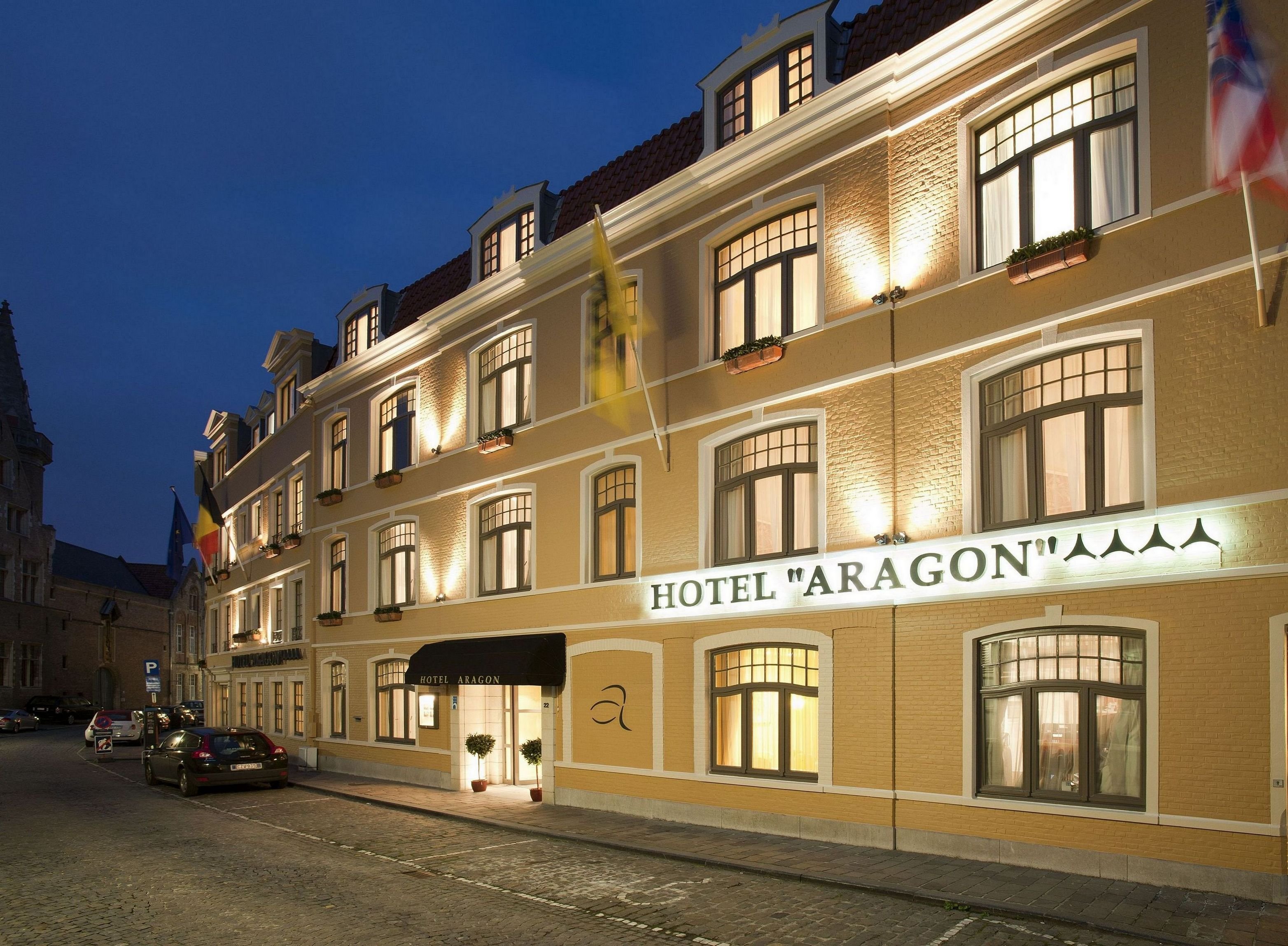 Hotel Aragon image
