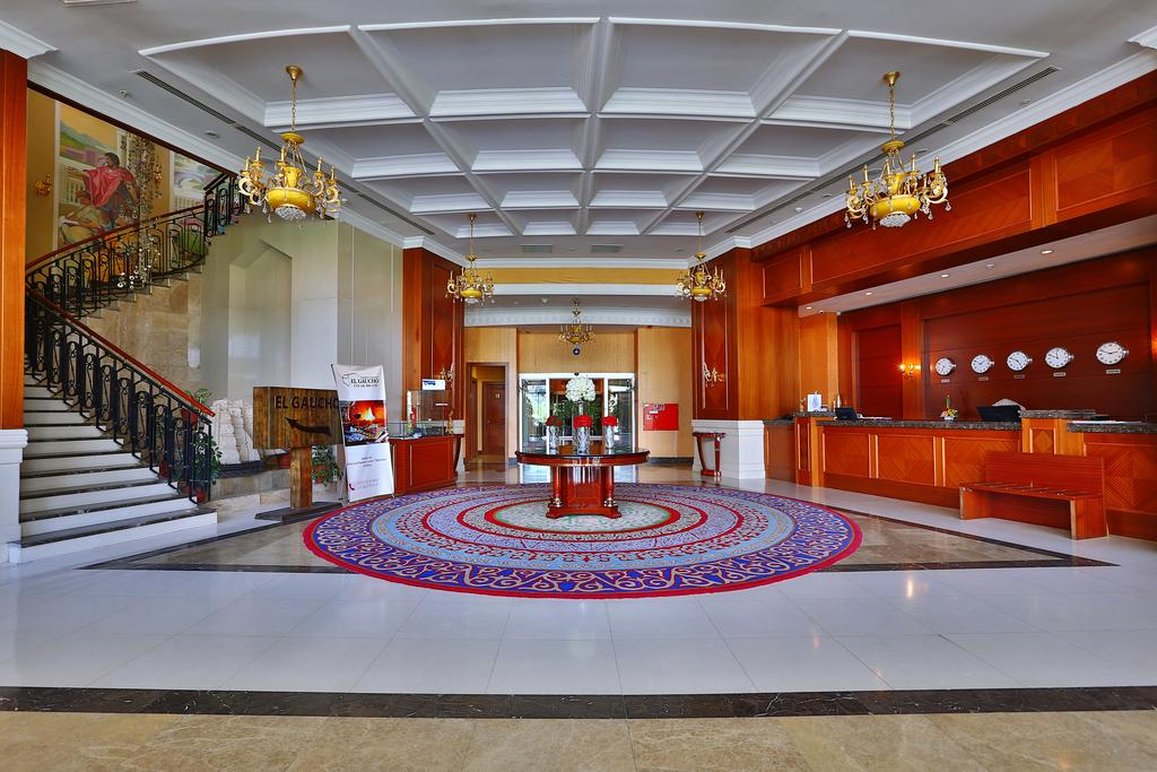 Diplomat Hotel & Business Center by null