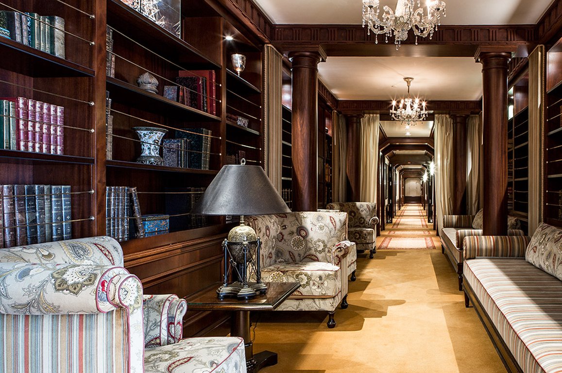 Hotel Metropole, Monte Carlo by null