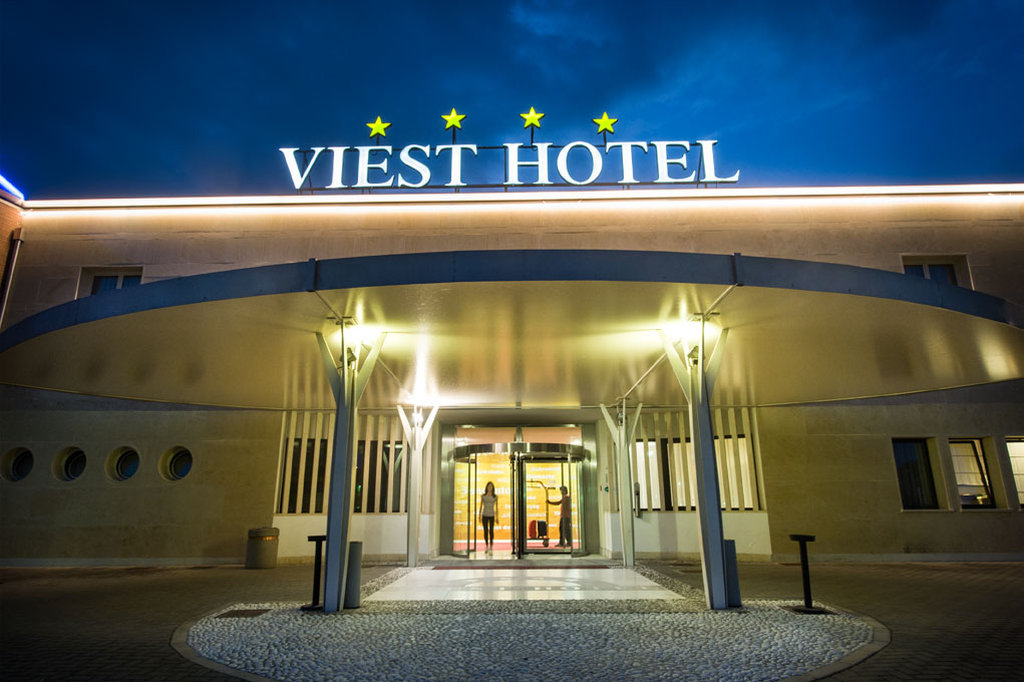 Hotel Viest image