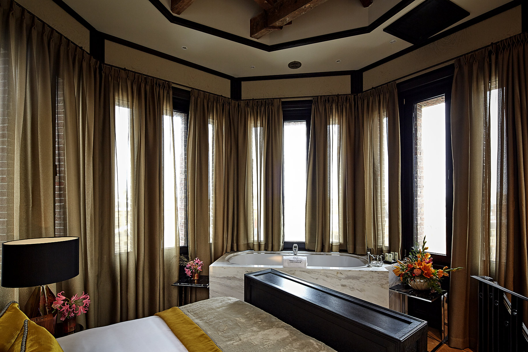Hotel TwentySeven by null