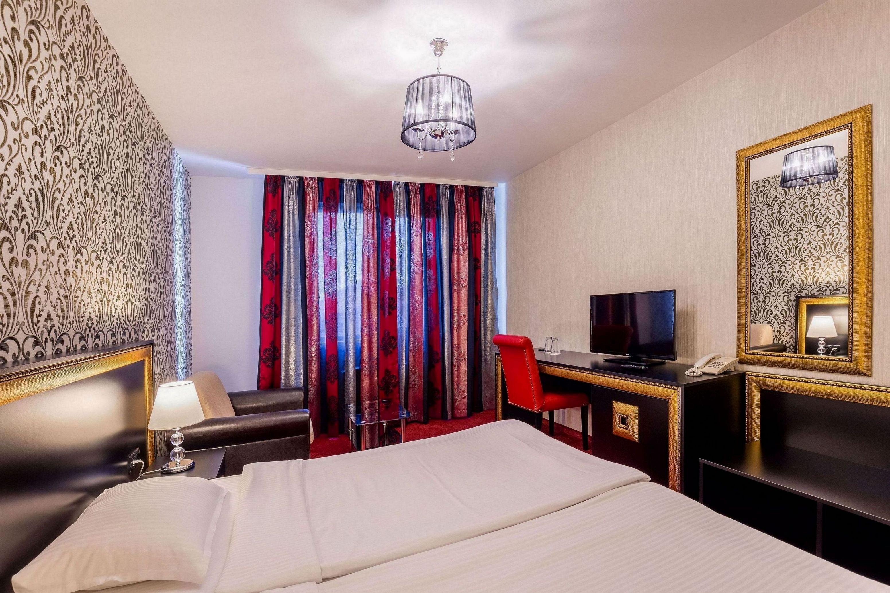 Hotel Elegance by null