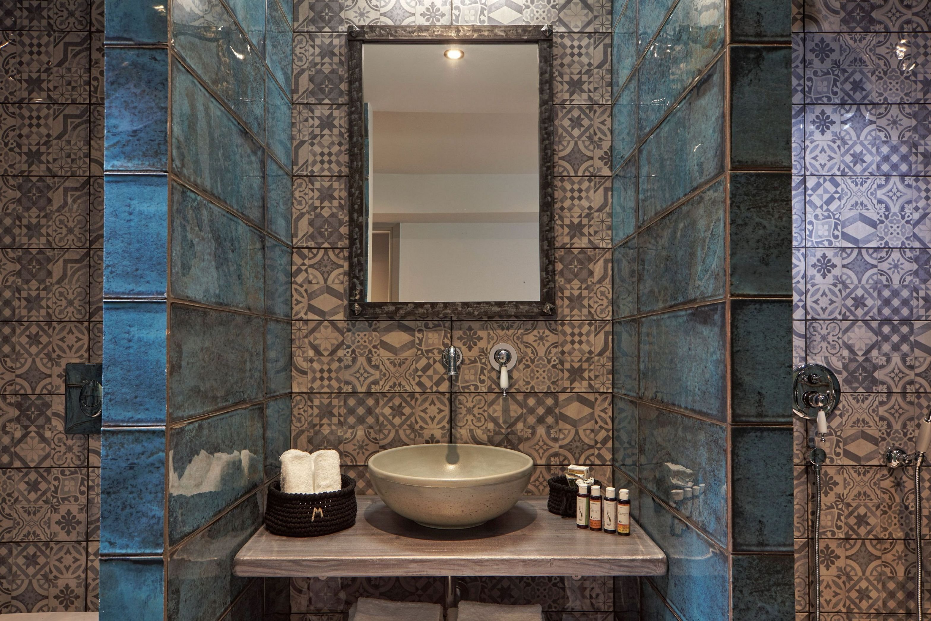 18 Micon Str. by null