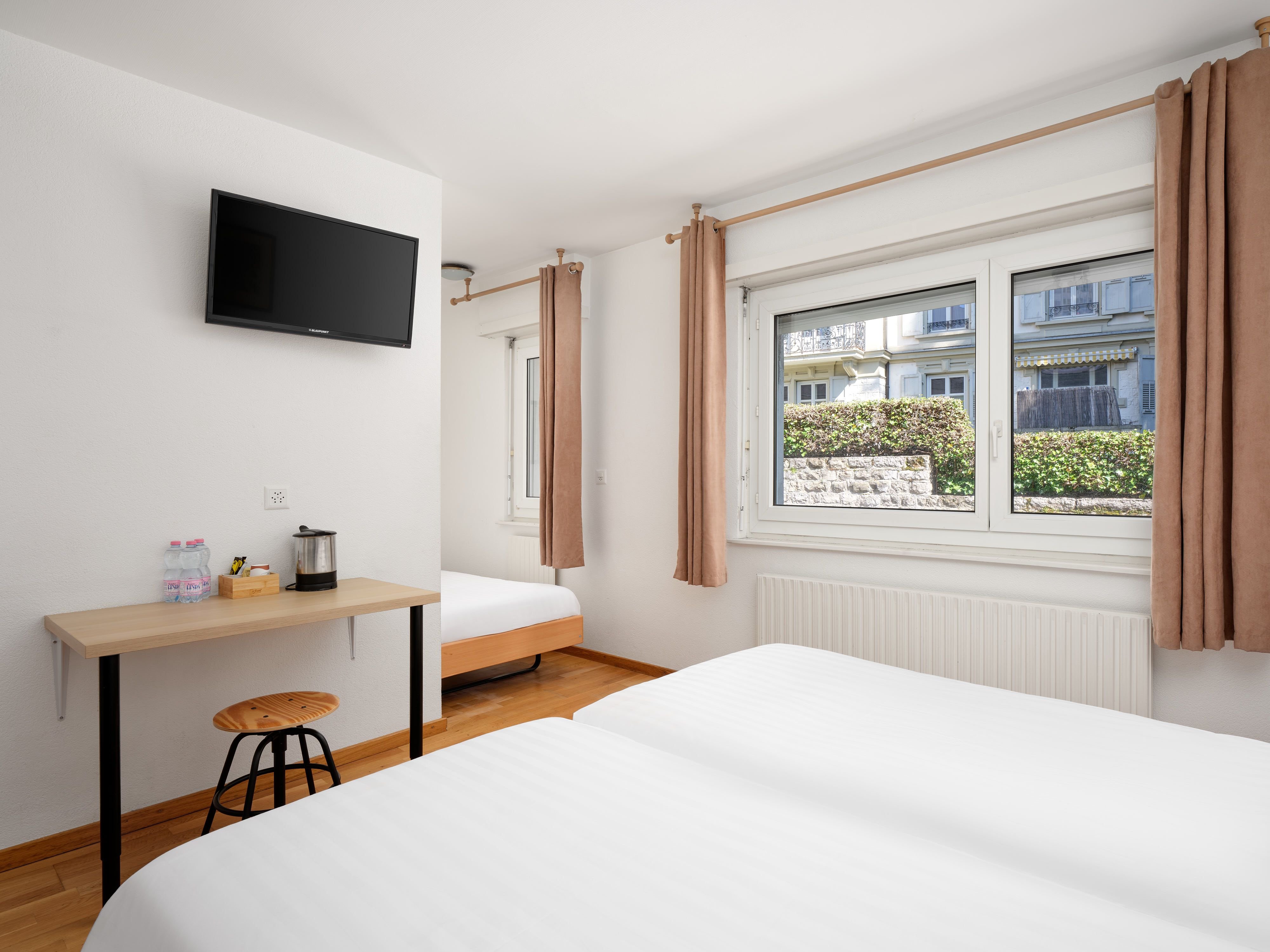 Hôtel Bon Port by null