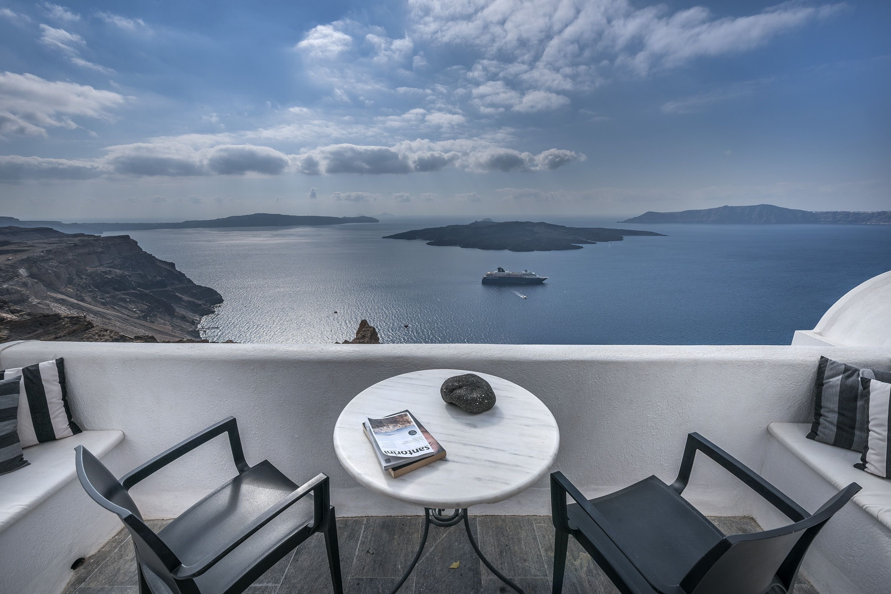 Aigialos Hotel Santorini by null