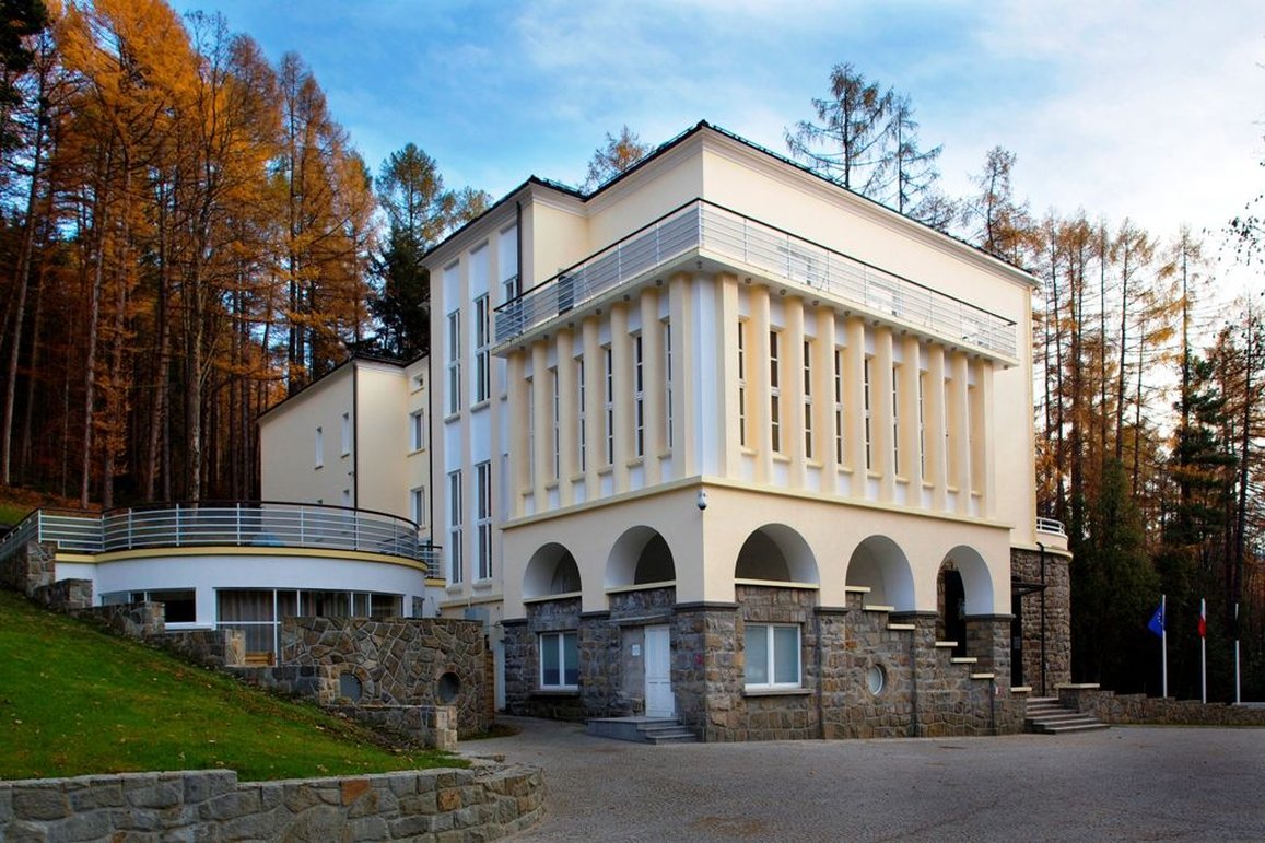 Modrzewie Park Hotel & SPA by null