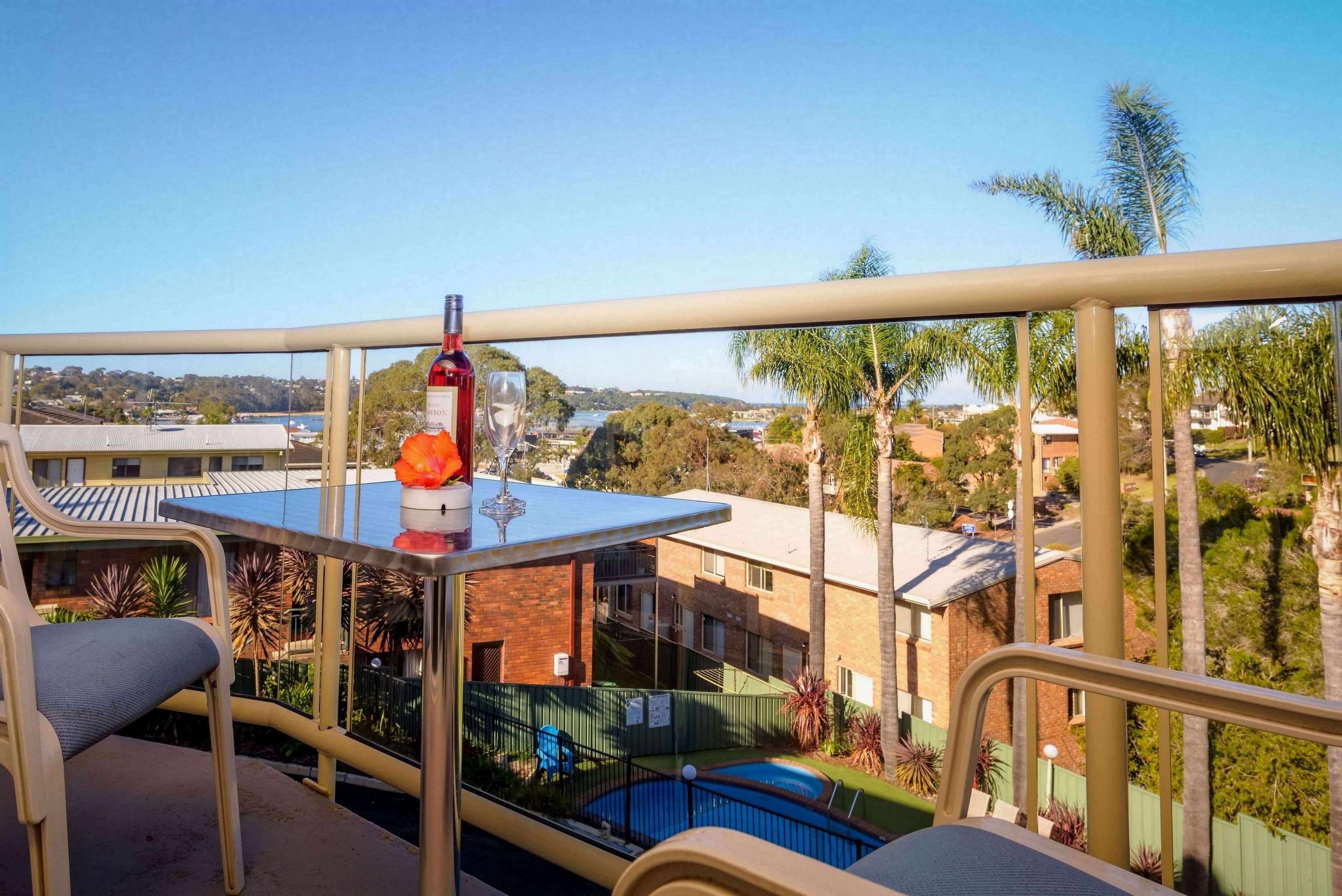 Sapphire Waters Motor Inn by null