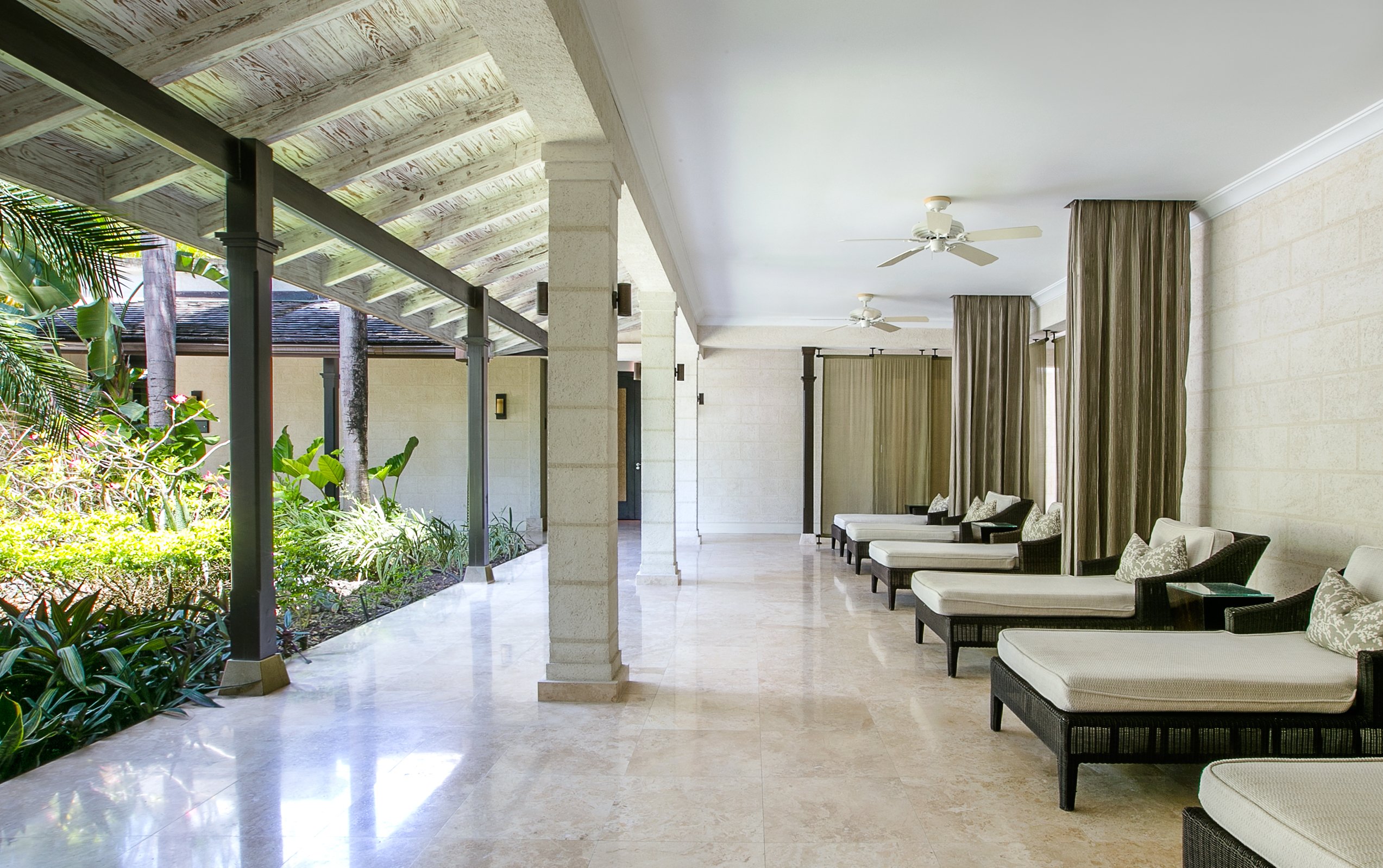 Coral Reef Club by null