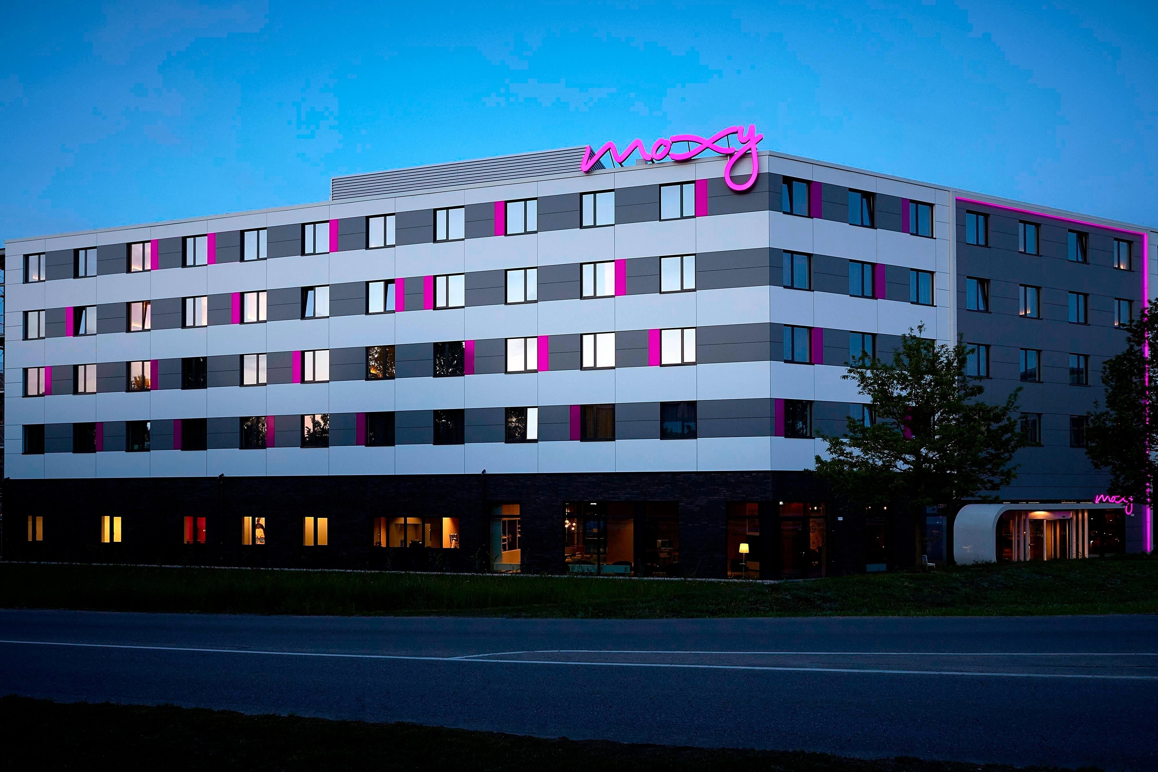 Moxy Munich Airport by null