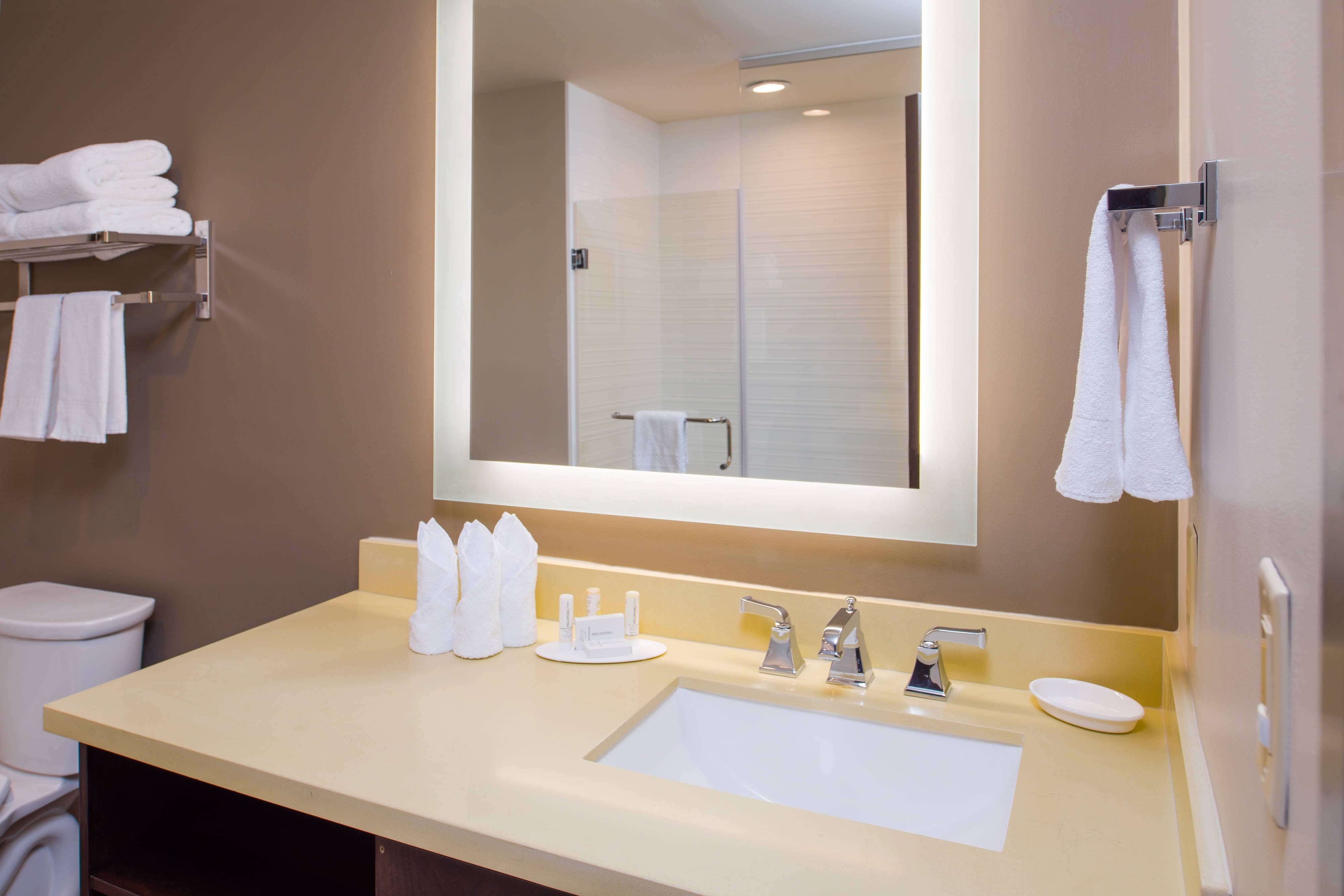 Fairfield by Marriott Inn & Suites New Orleans Downtown/French Quarter Area by null