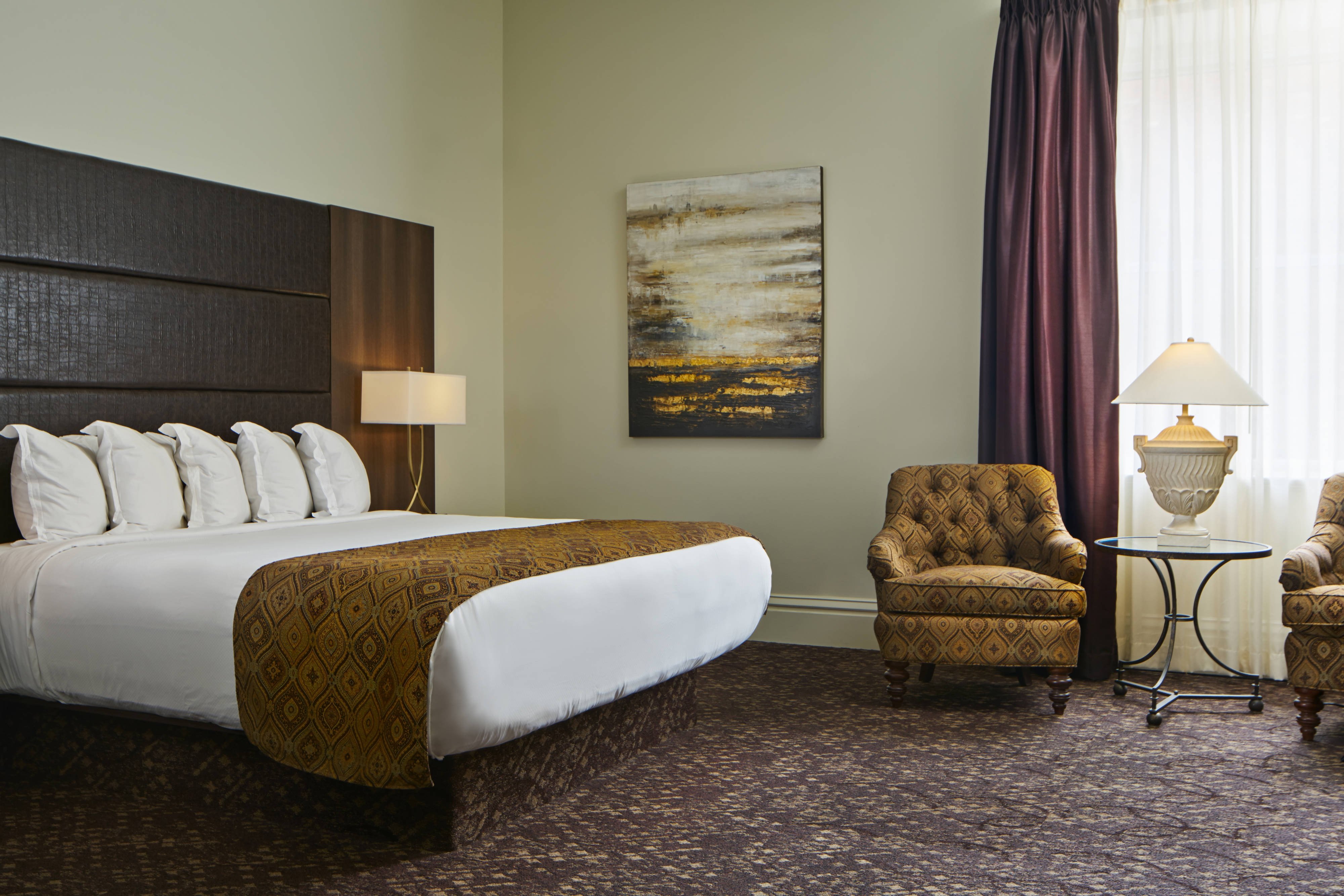 The Louie, A Davenport Hotel, Autograph Collection by null