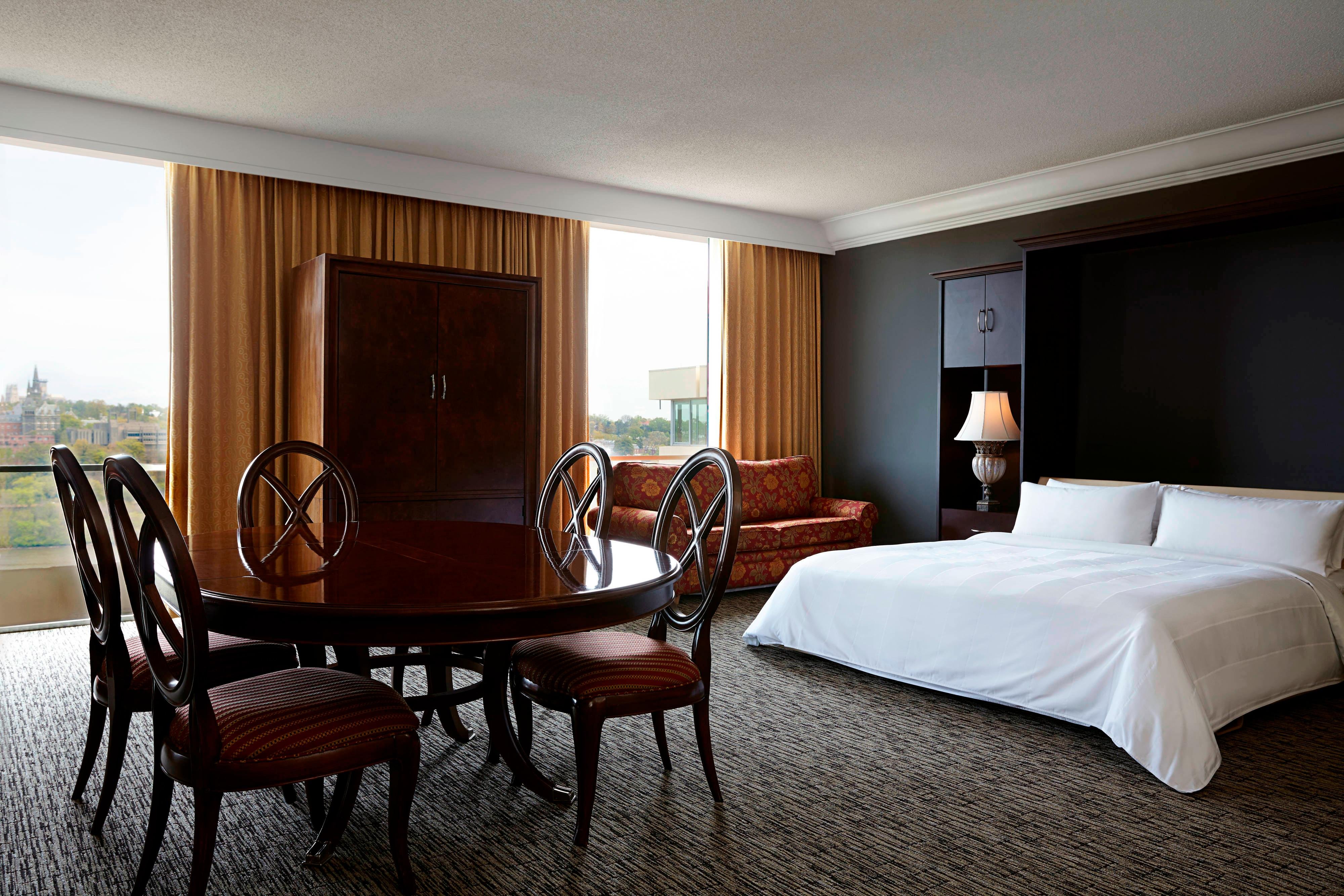 Key Bridge Marriott by null