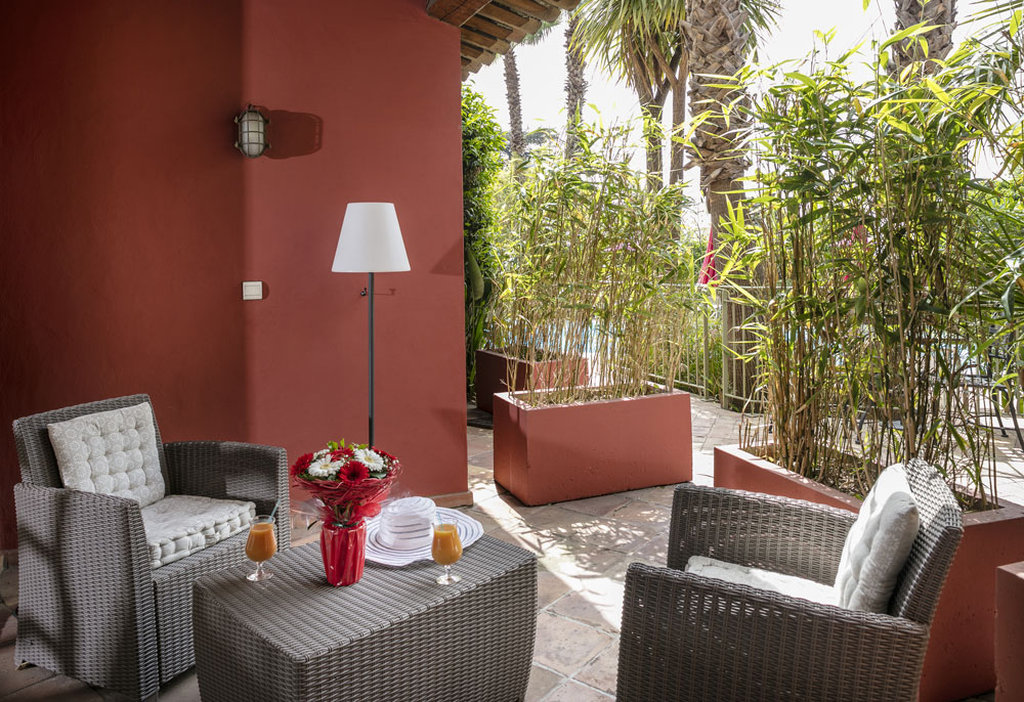 Hôtel Restaurant L'aréna Fréjus by null