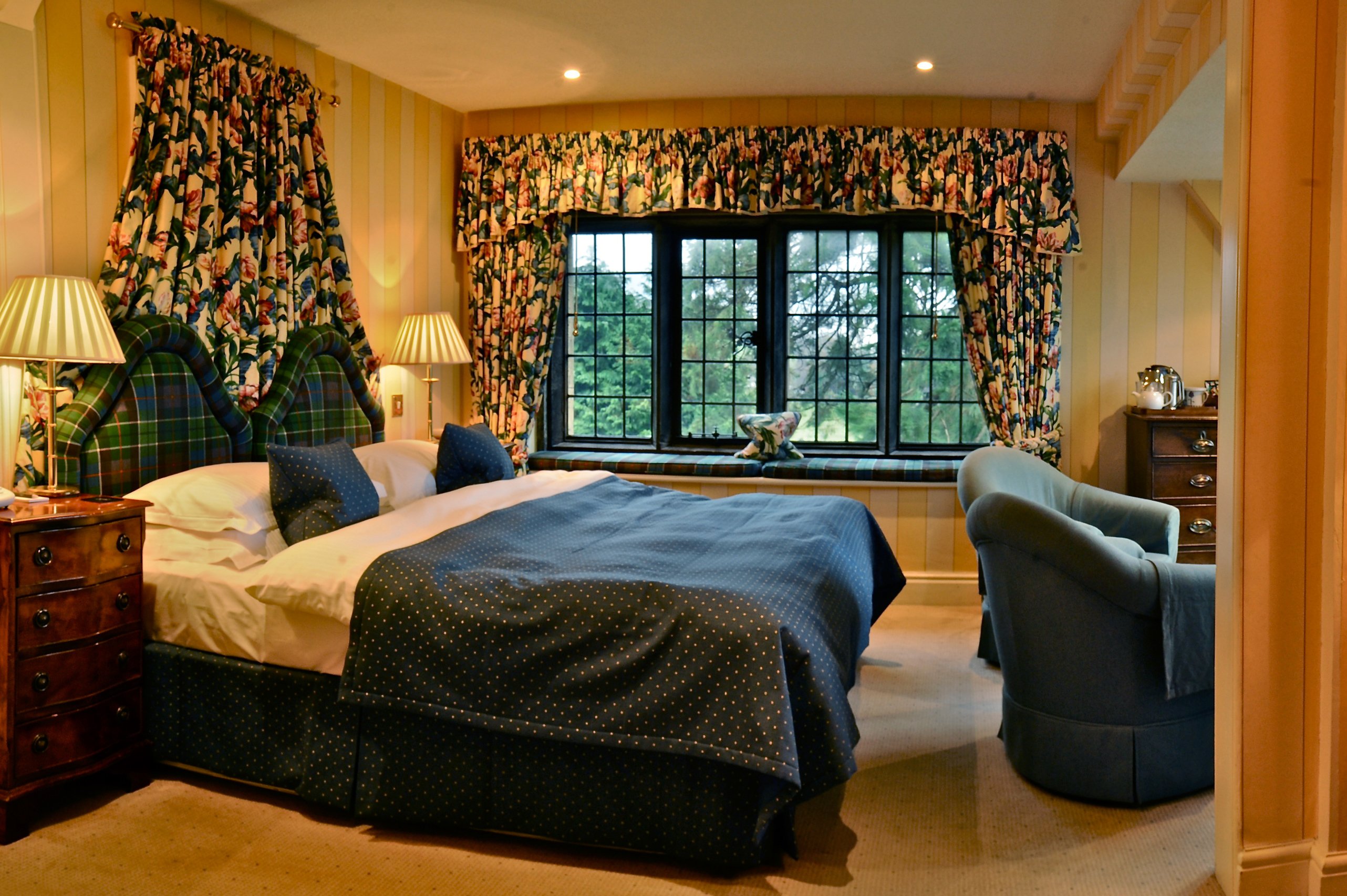 Holbeck Ghyll by null