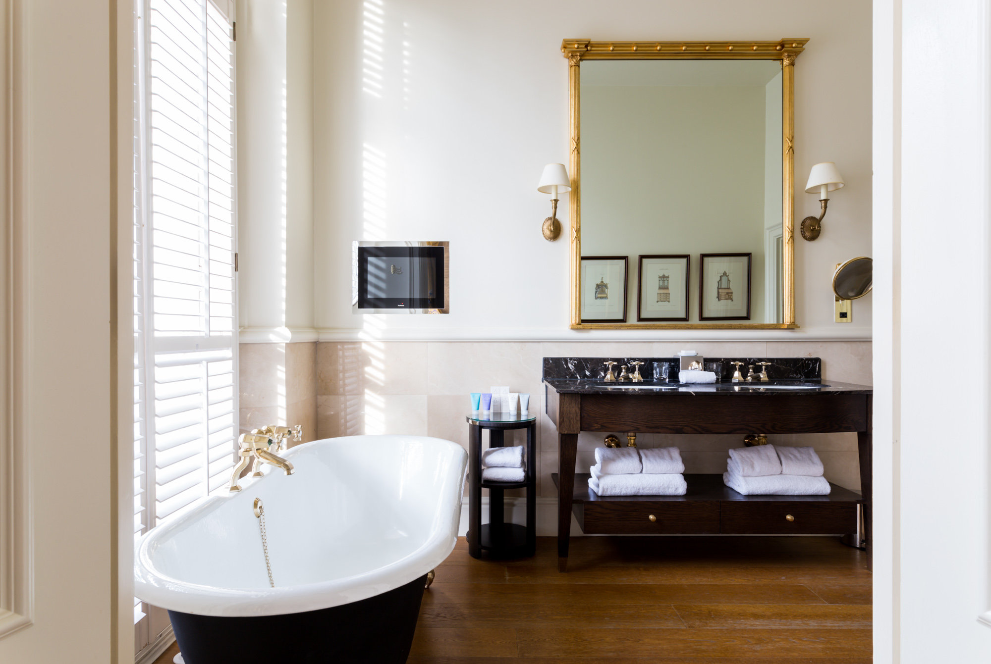 The Kensington Hotel by null