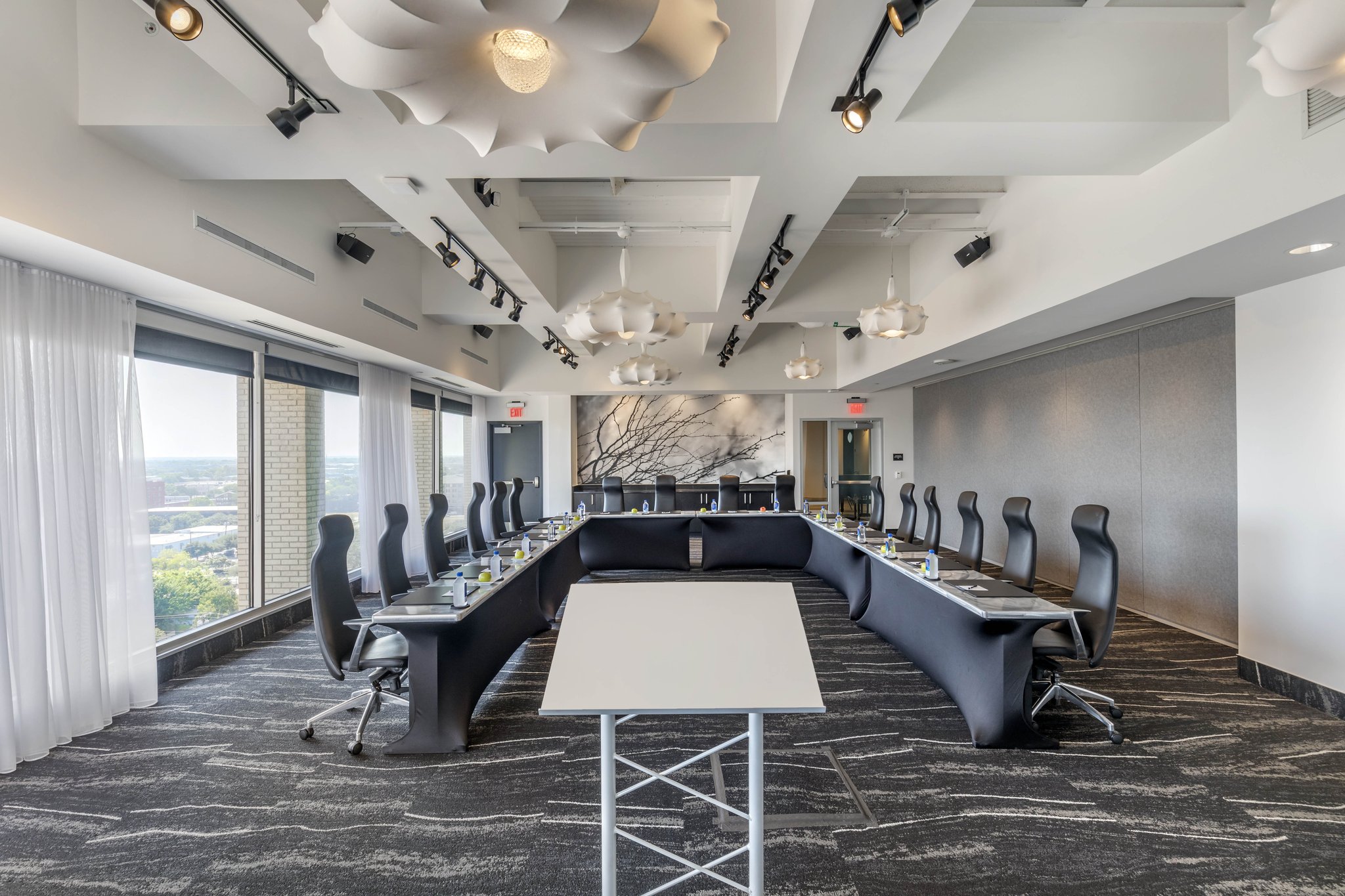 Lorenzo Hotel Dallas, Tapestry Collection by Hilton by null