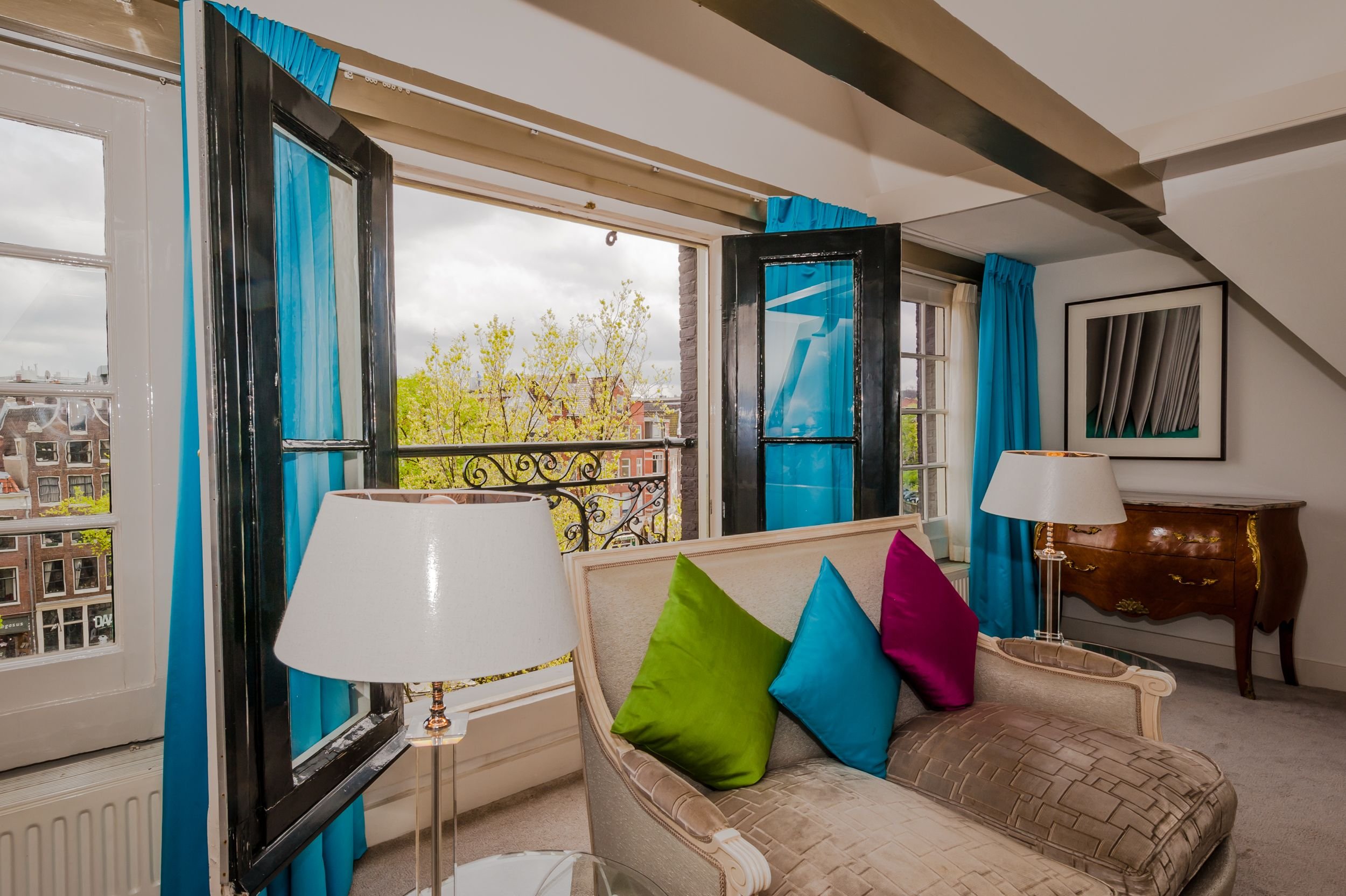 Ambassade Hotel by null