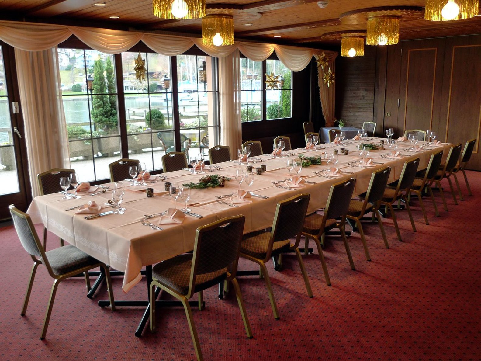 Hotel Restaurant Seegarten Marina Spiez by null