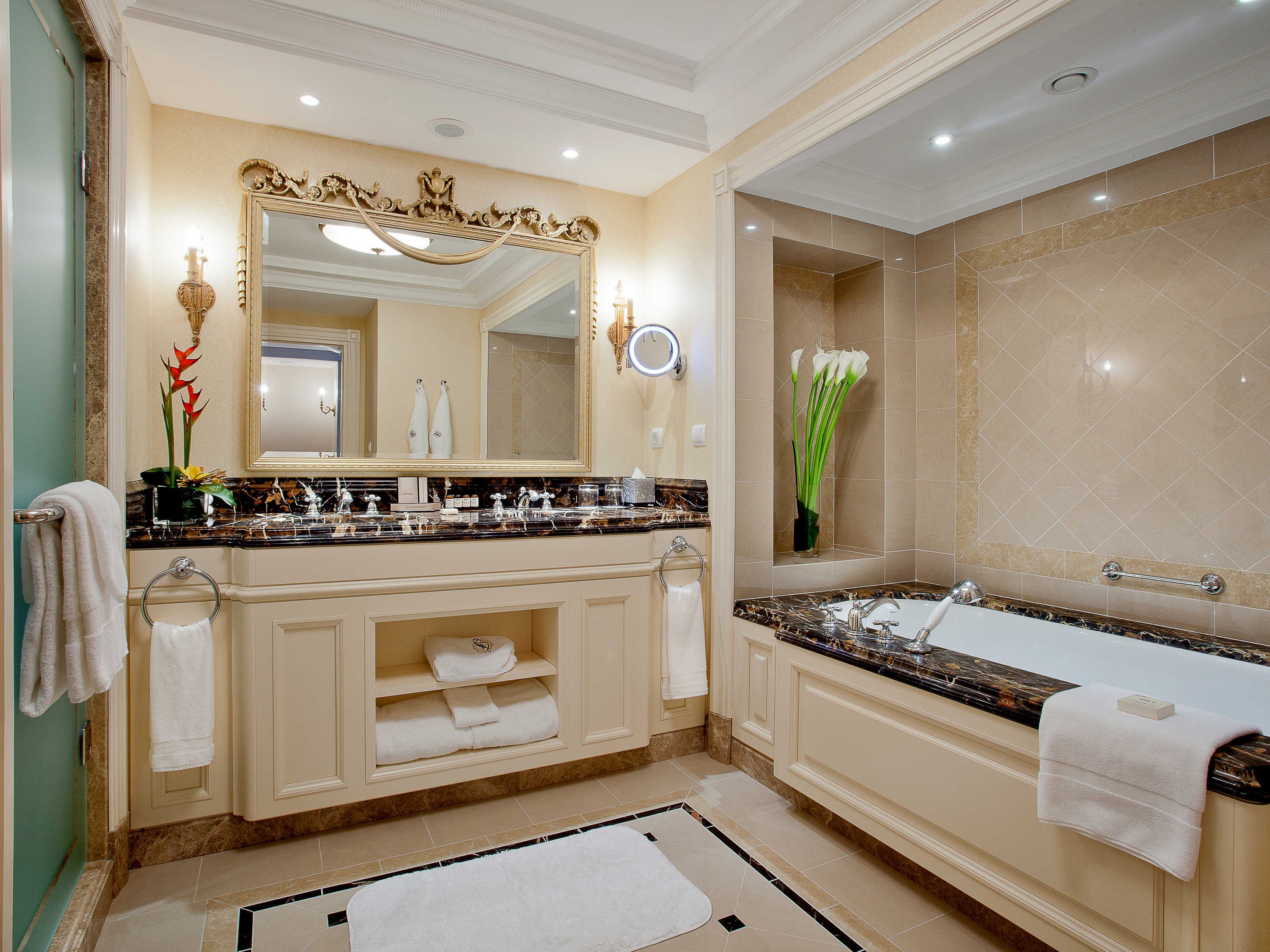 Fairmont Grand Hotel Kyiv by null