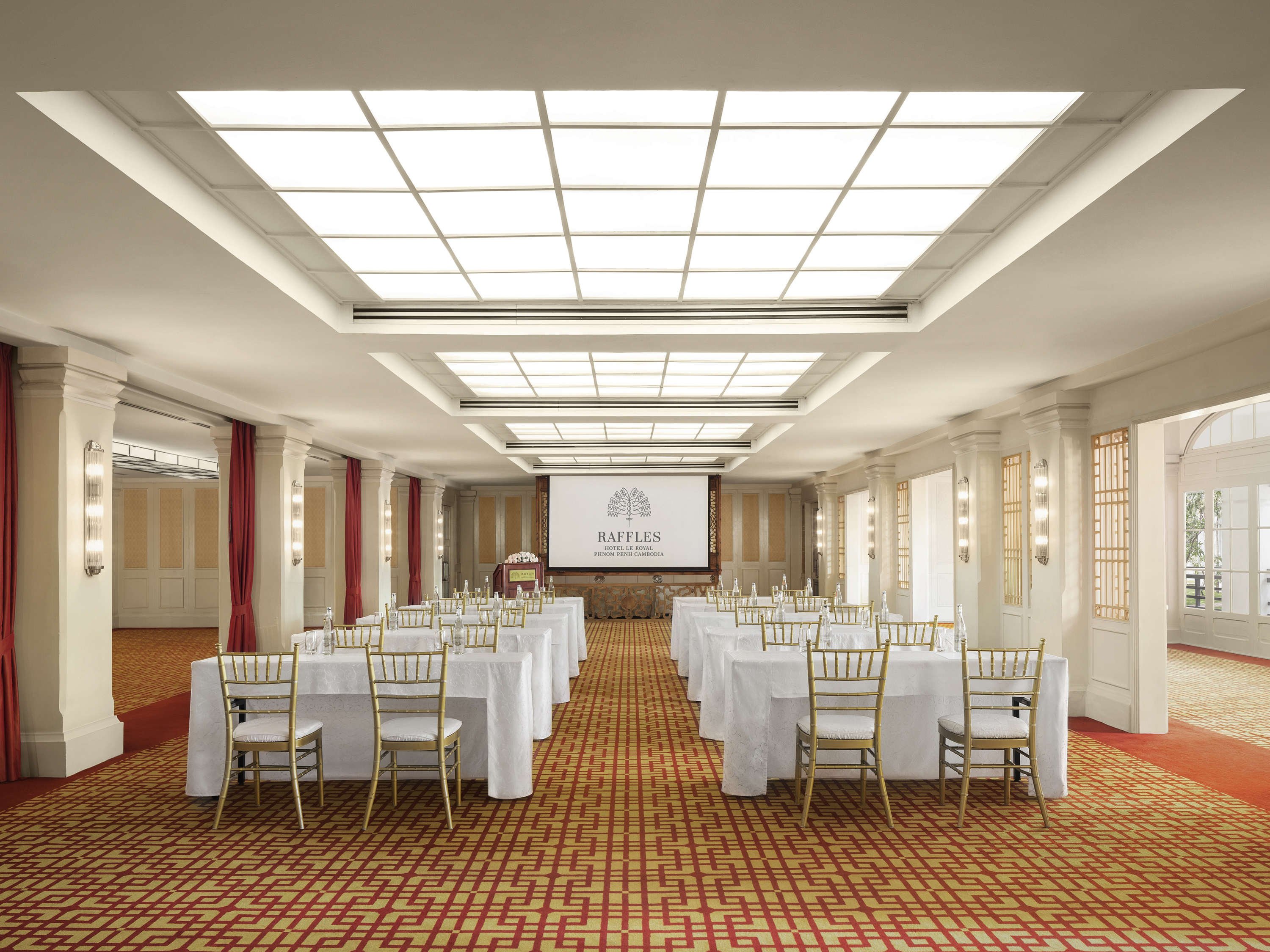 Raffles Hotel Le Royal by null