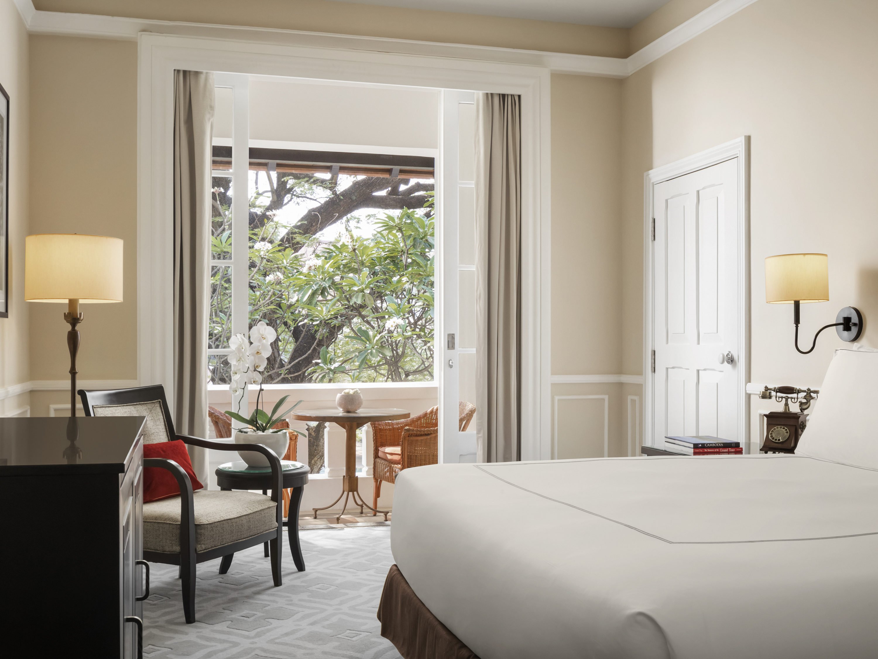 Raffles Hotel Le Royal by null