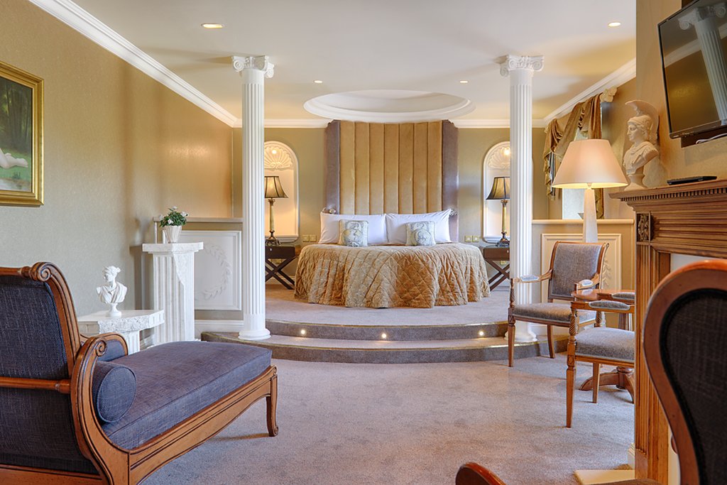 The Lake Hotel by null