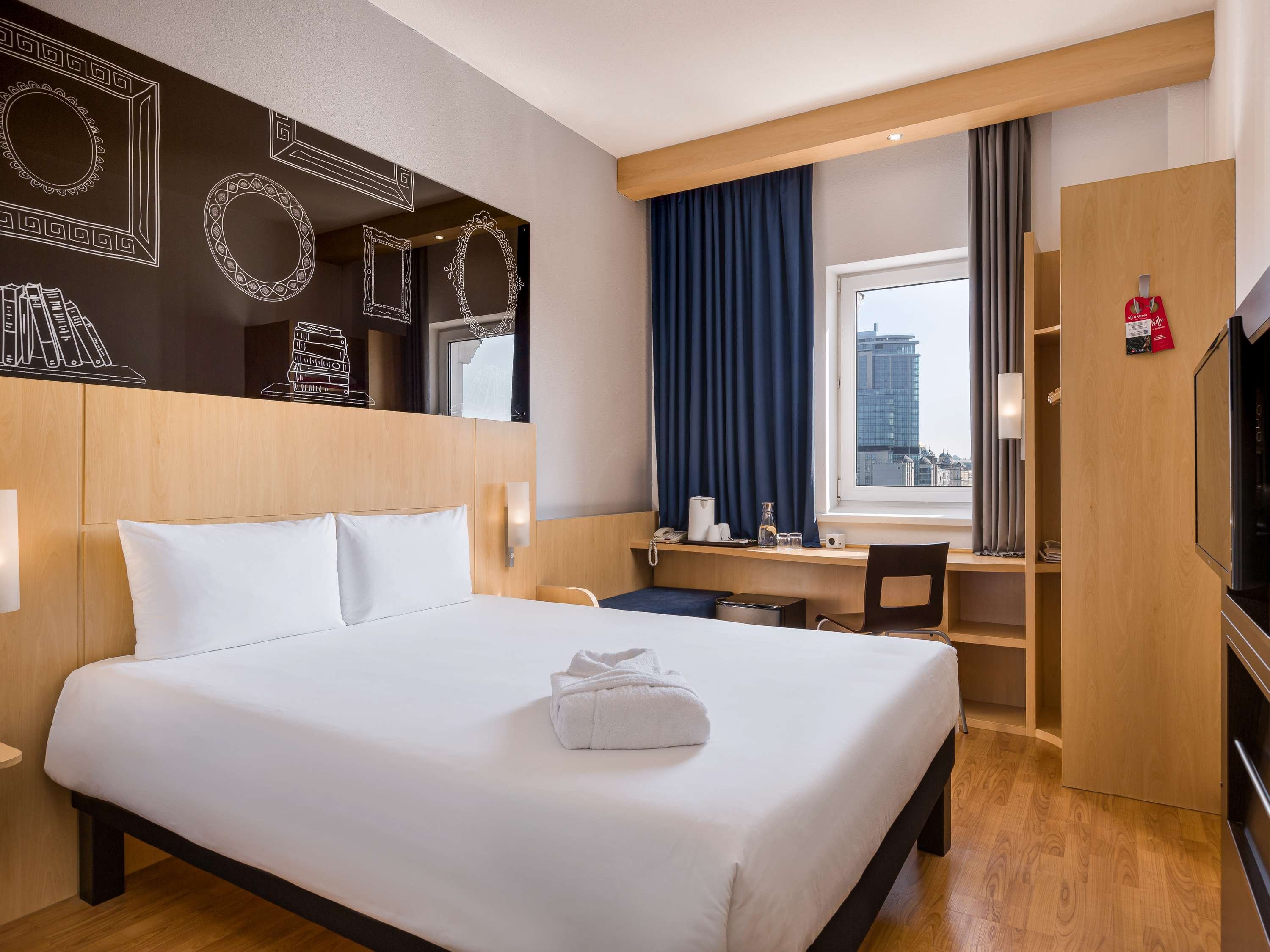 ibis Kyiv City Center by null