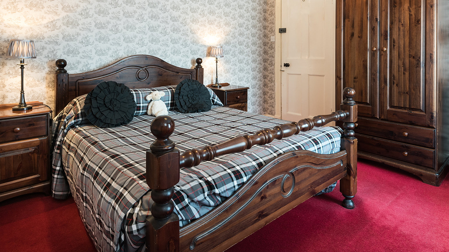 Atholl Arms Hotel by null