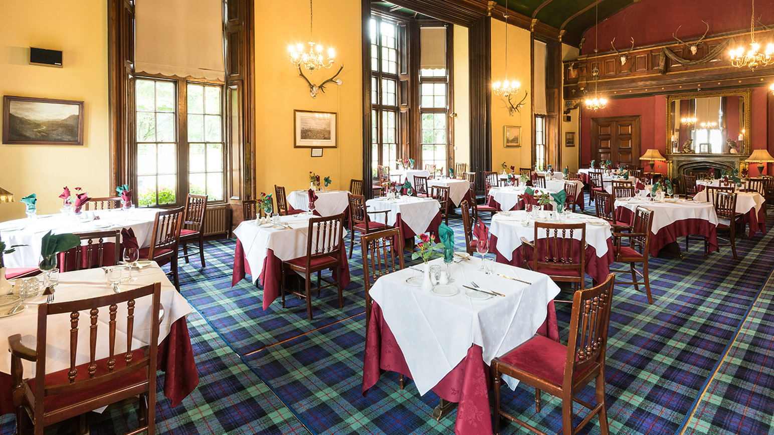 Atholl Arms Hotel by null