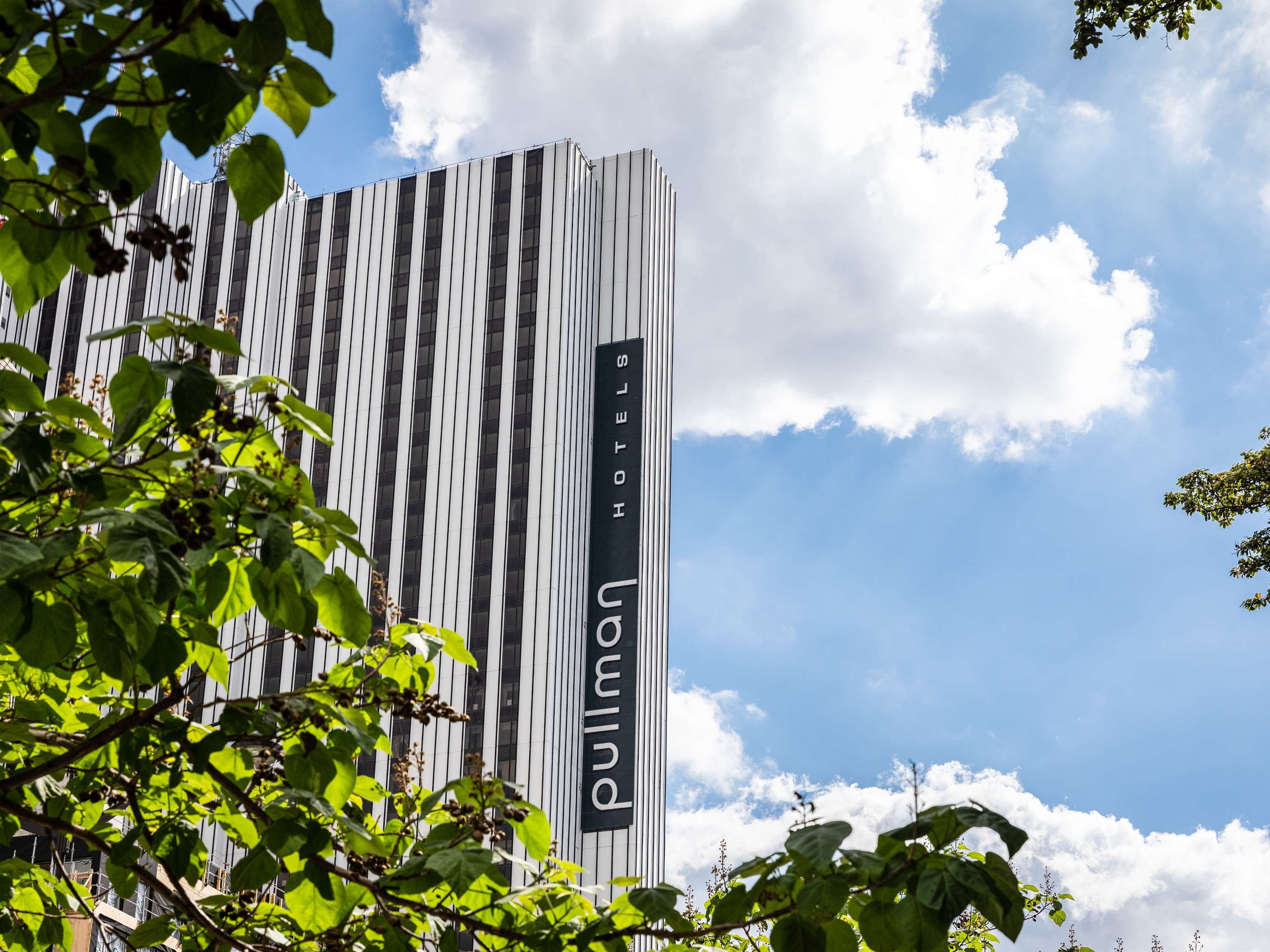 Pullman Paris Montparnasse by null