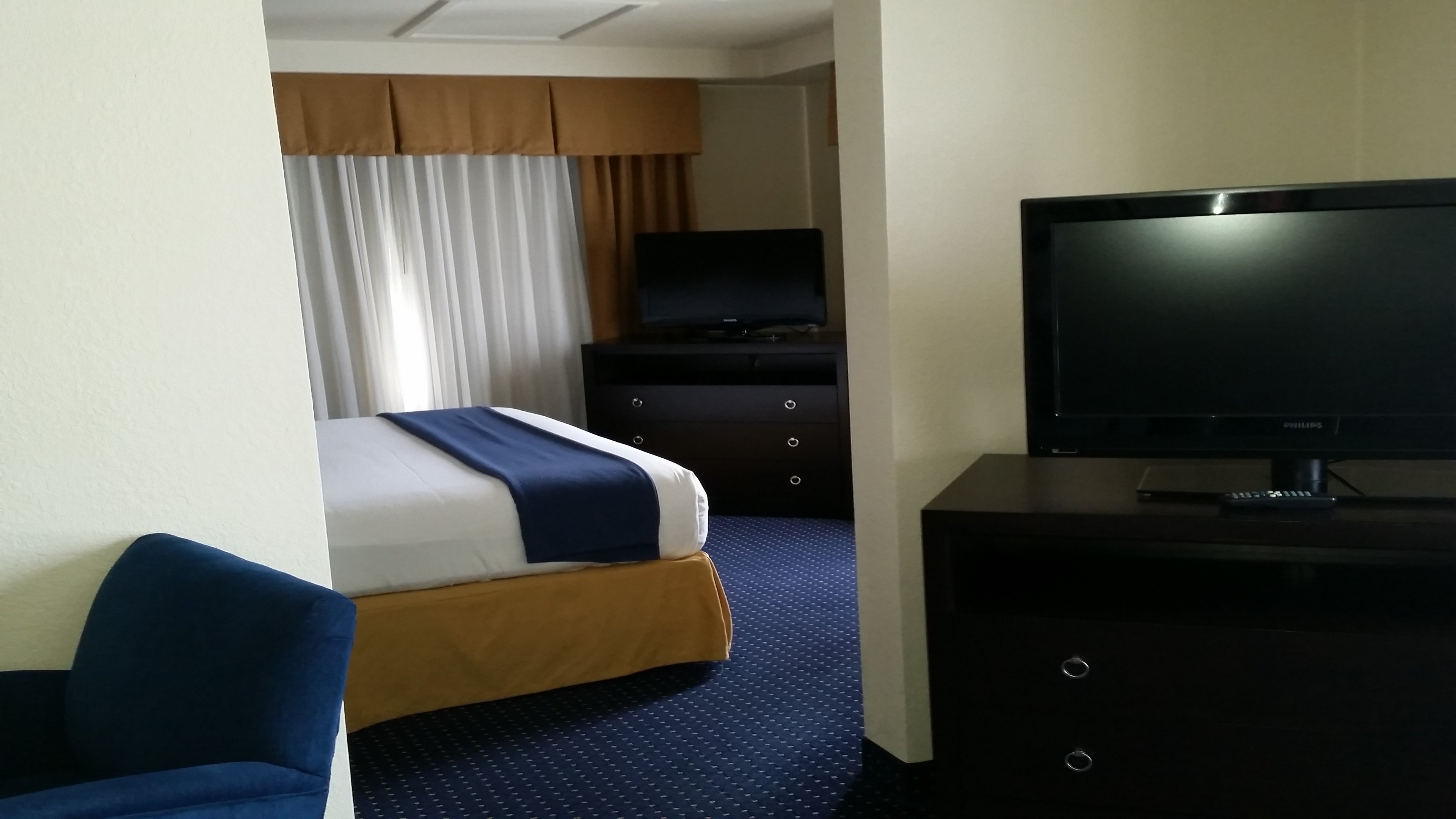 Holiday Inn Express & Suites New Buffalo, MI by null