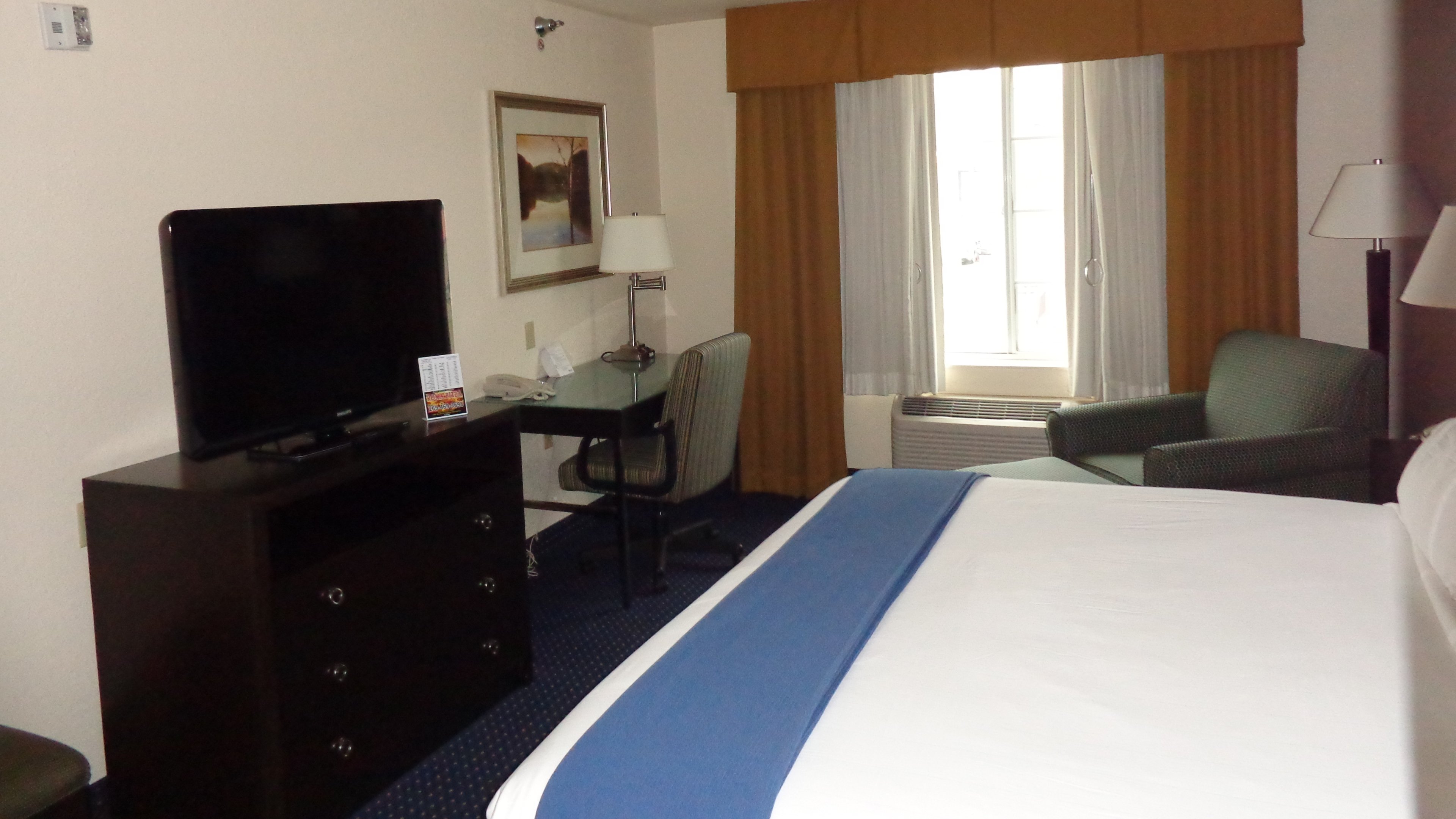 Holiday Inn Express & Suites New Buffalo, MI by null