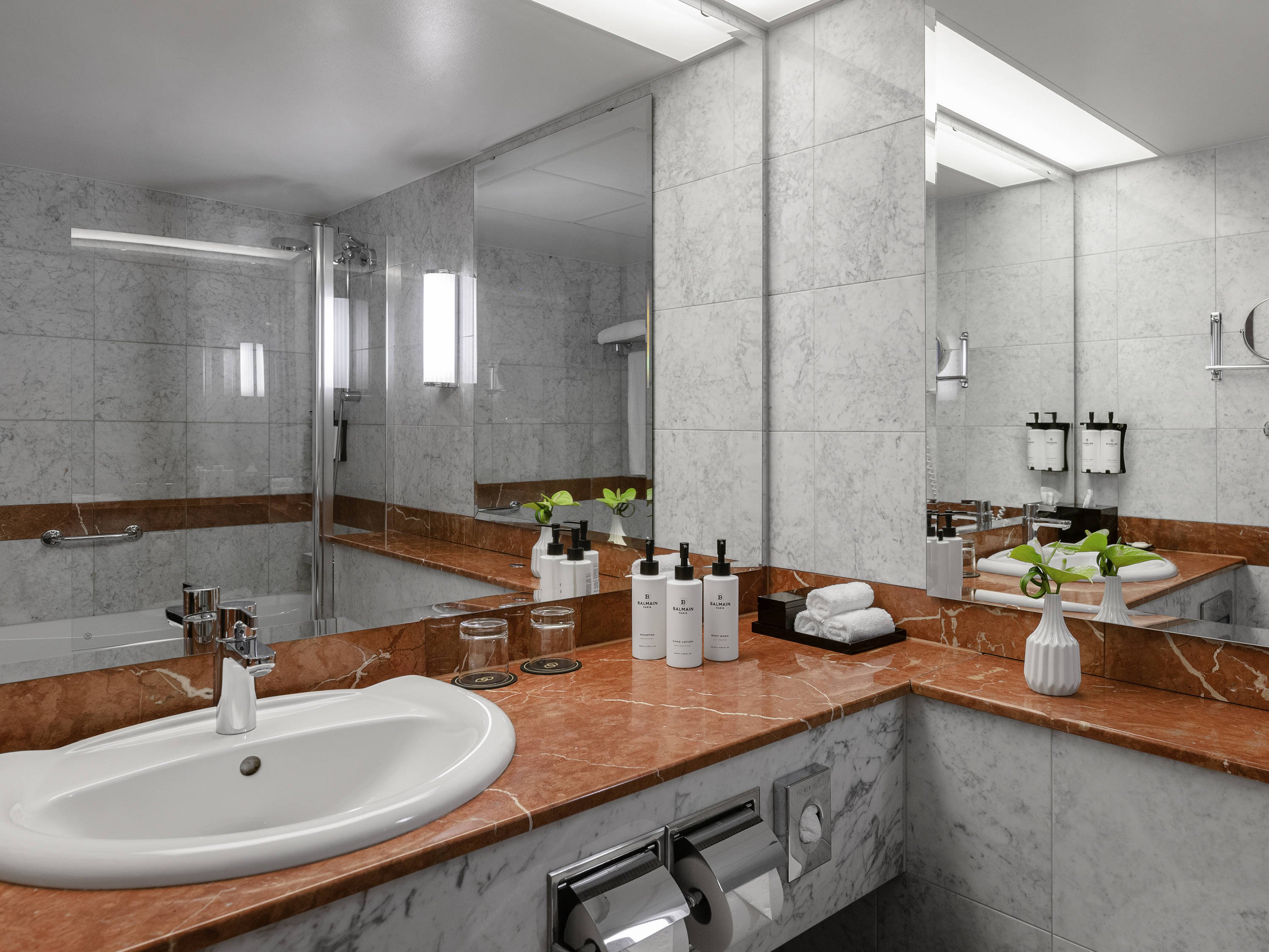 Sofitel Warsaw Victoria by null