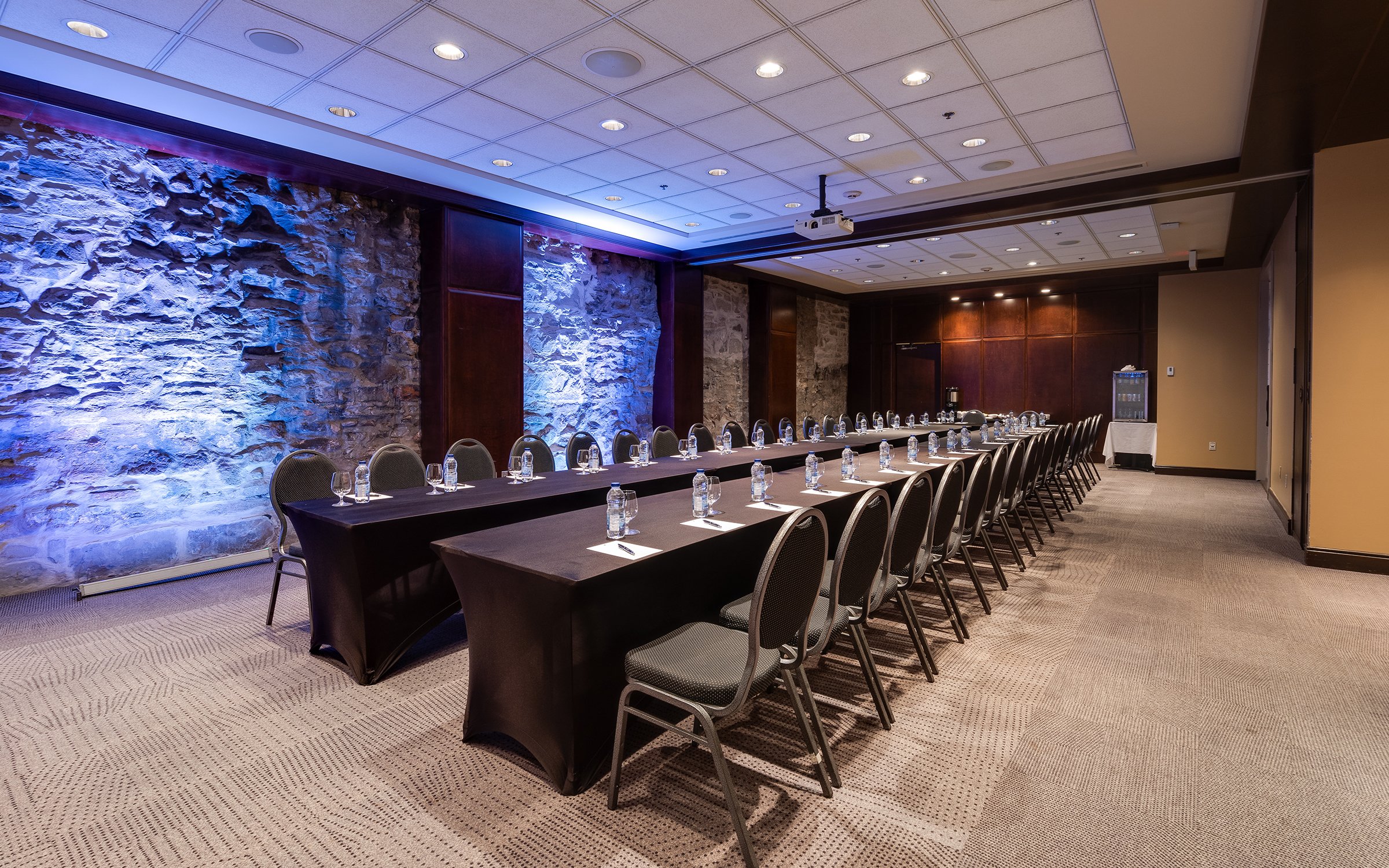 Le Saint-Sulpice Hotel Montreal by null