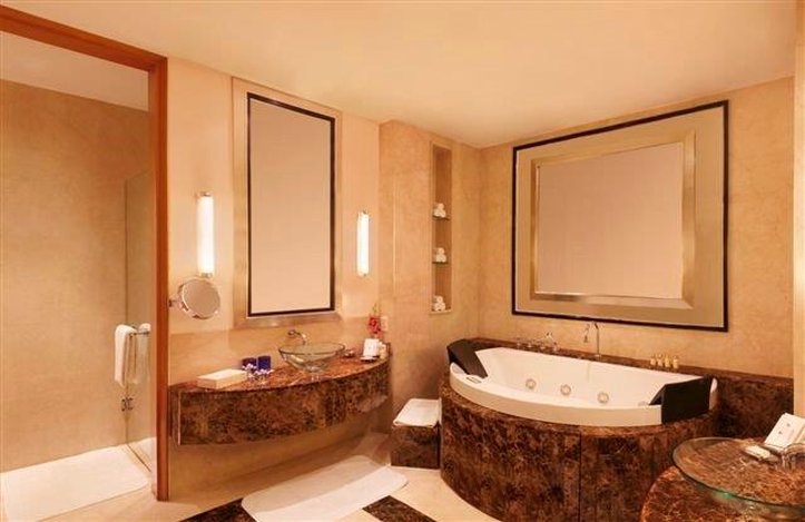 Trident Hotel by null