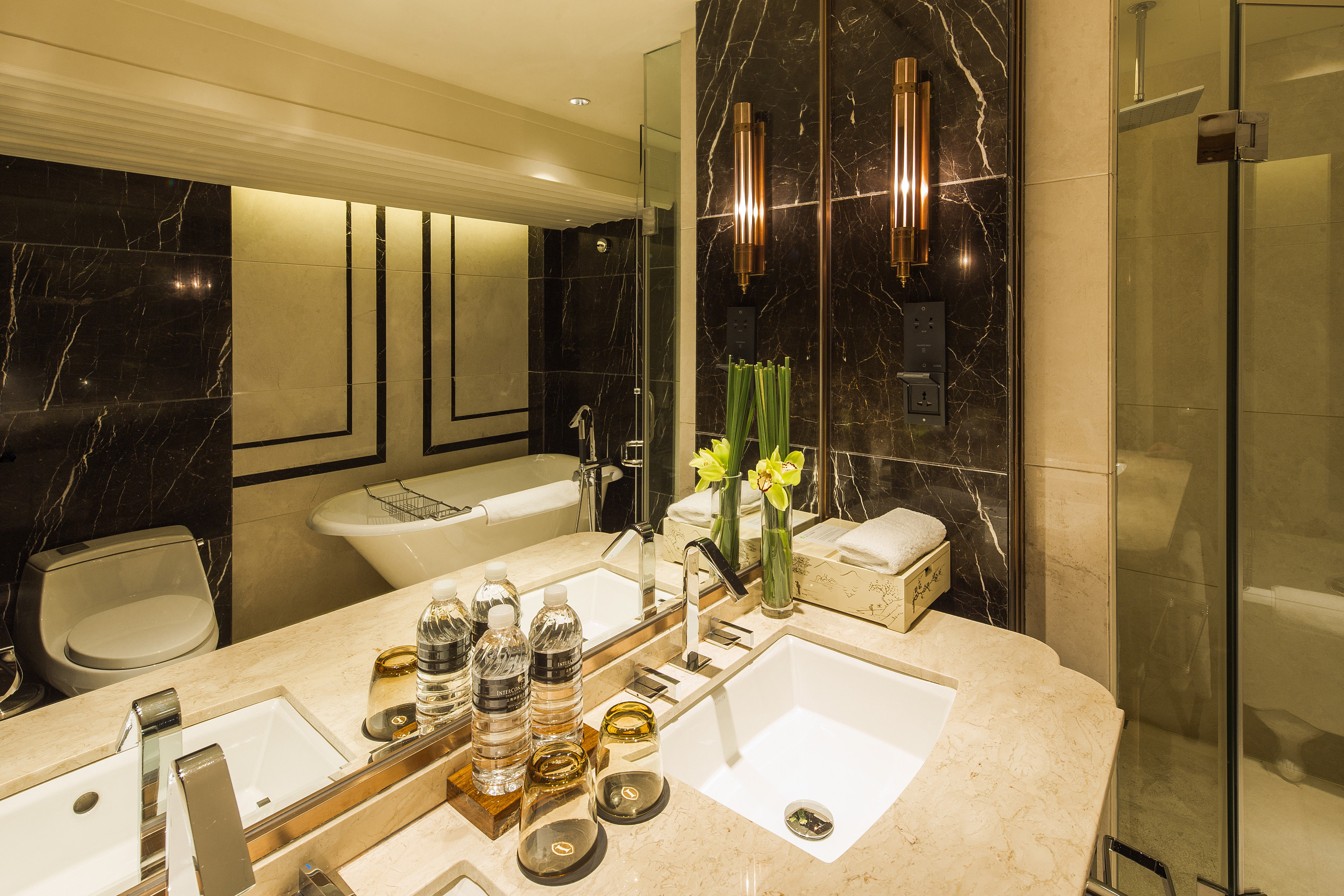 InterContinental Shanghai Ruijin by null