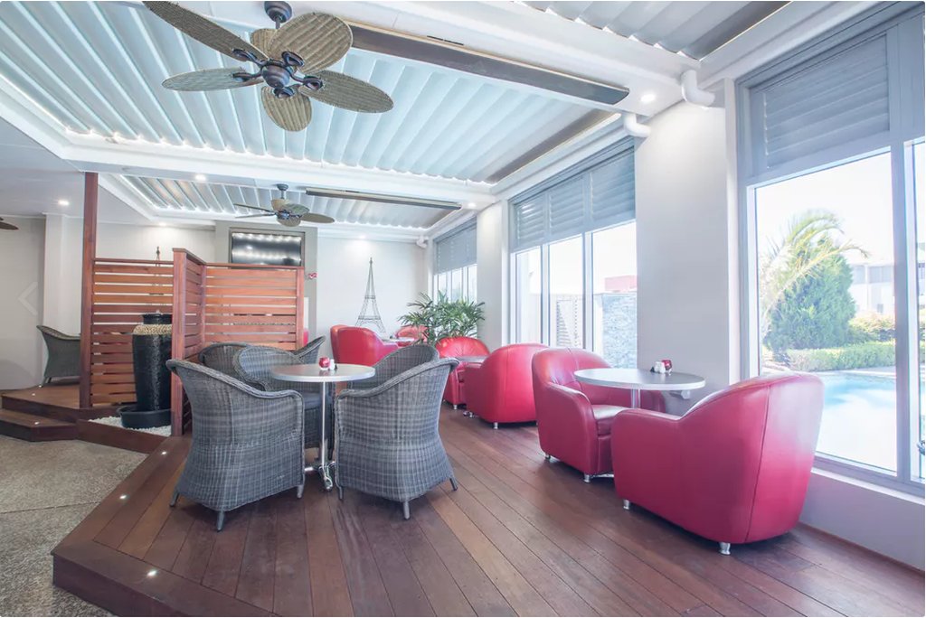 Platinum International by null