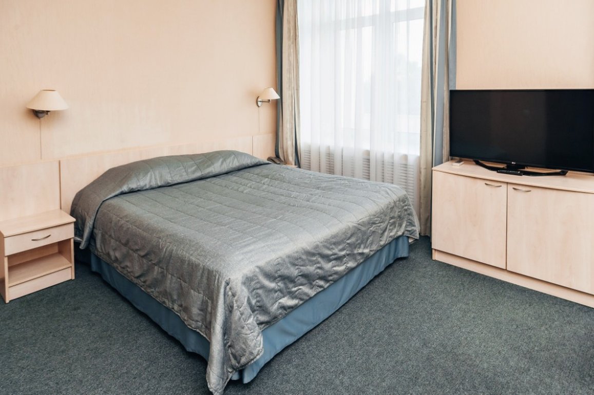 Otel' "Nikolayevskiy" by null
