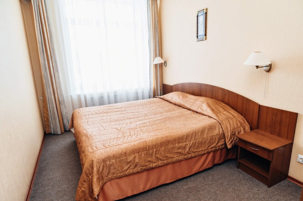 Otel' "Nikolayevskiy" by null