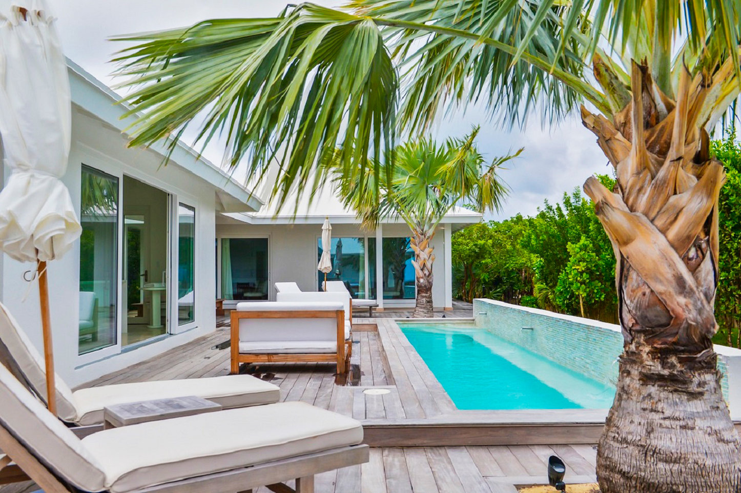 Paradise Cove Beach Resort by null