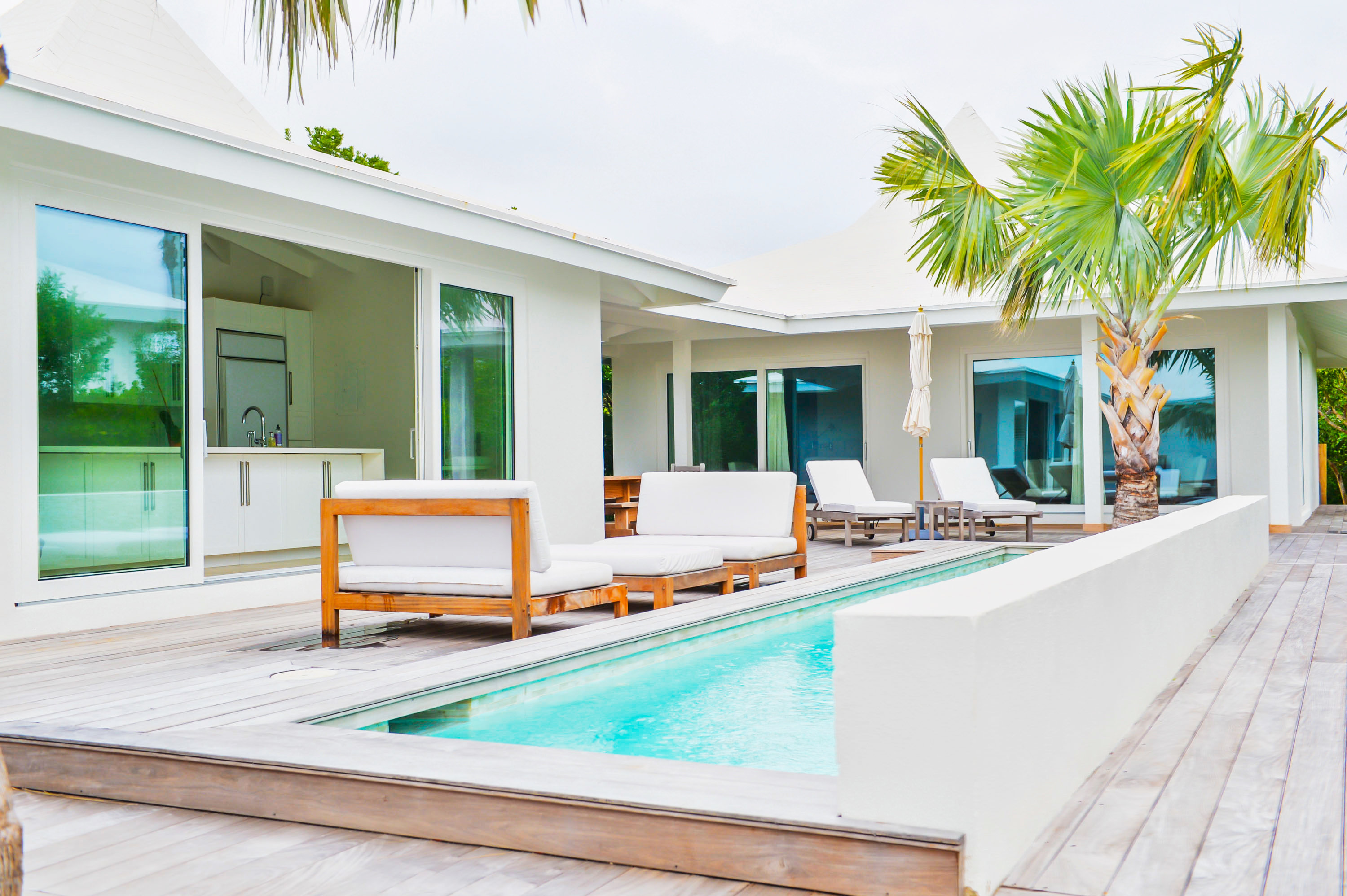 Paradise Cove Beach Resort by null