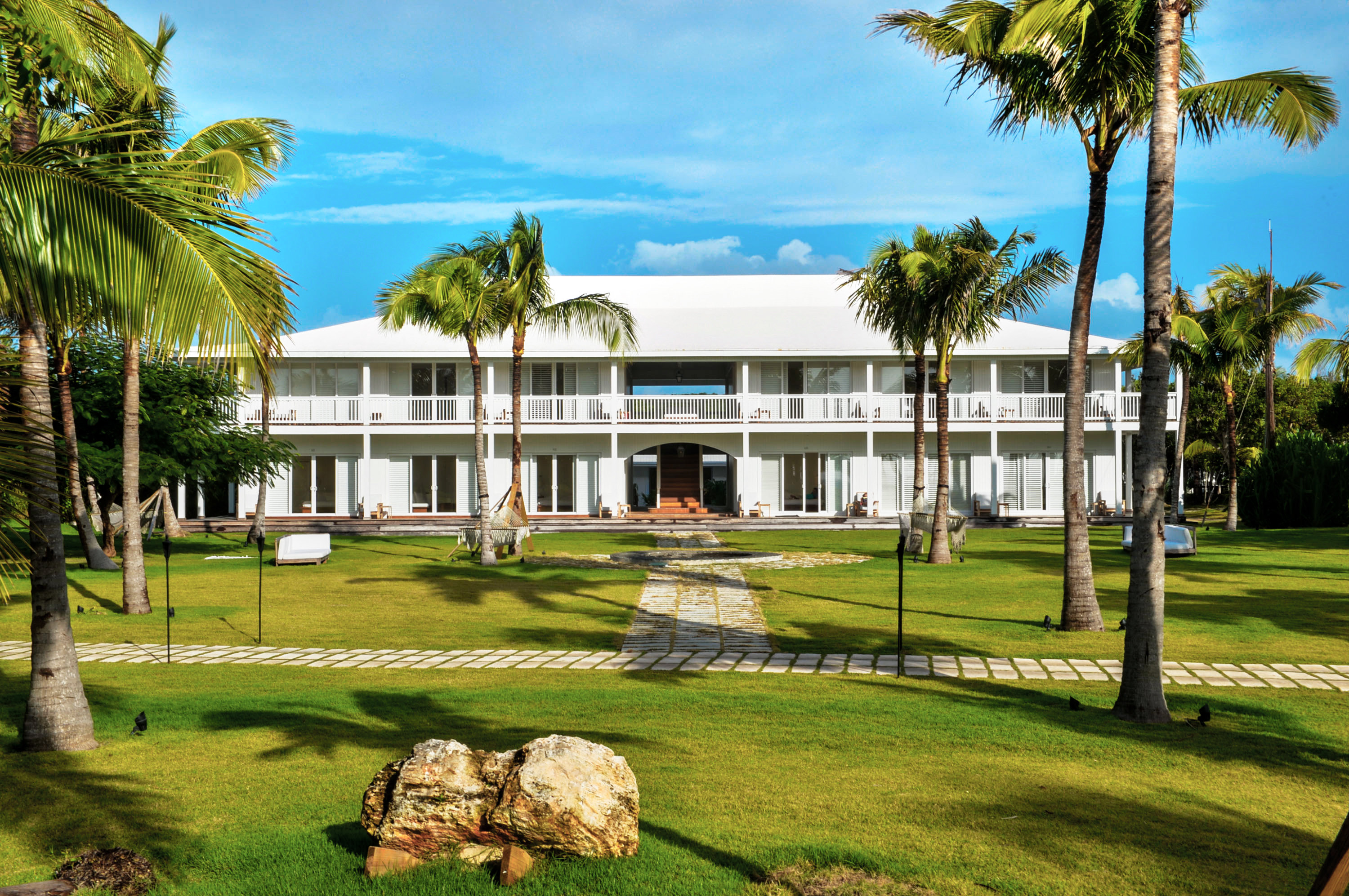 Paradise Cove Beach Resort by null